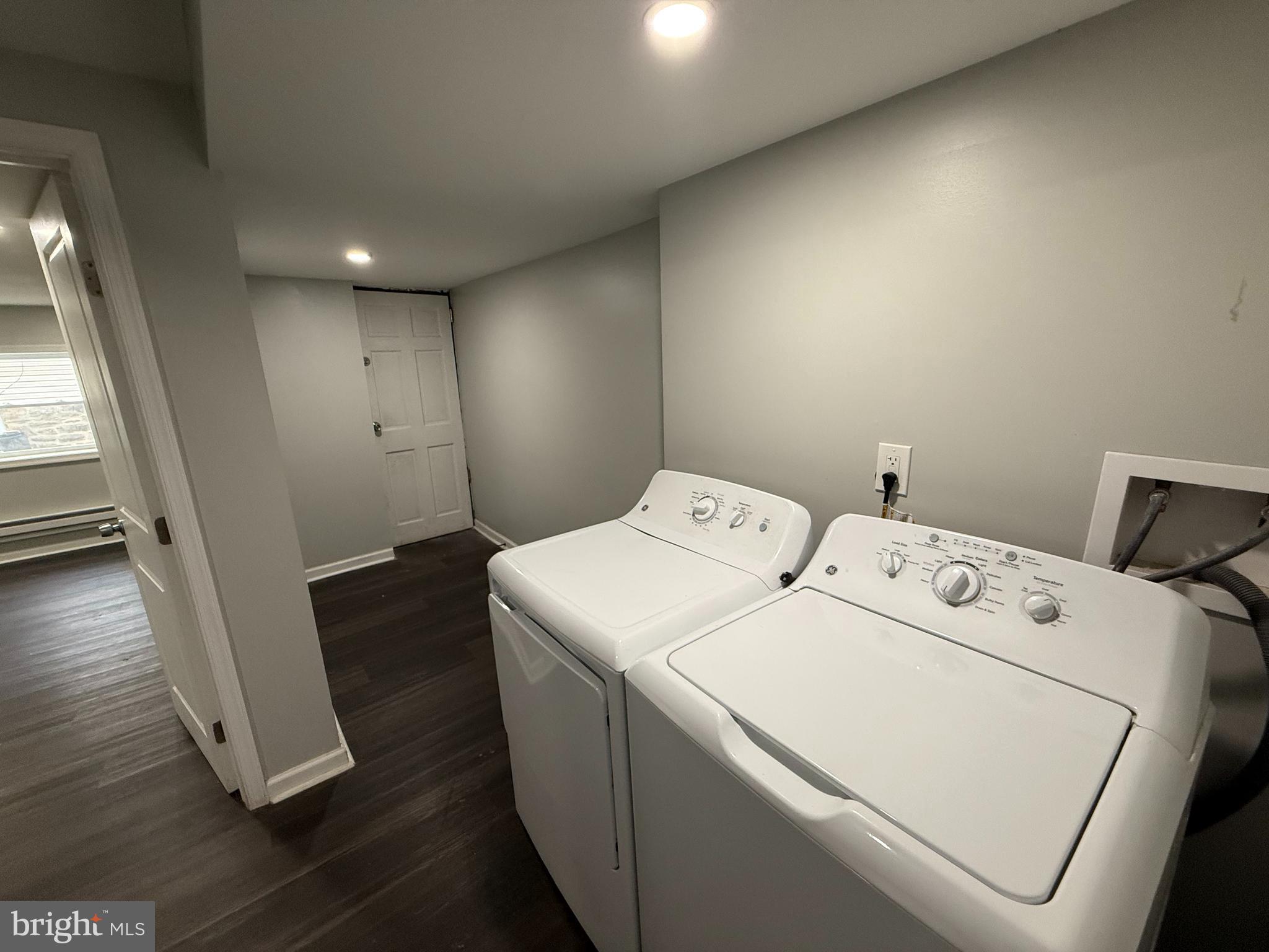 STONEHURST - Residential Lease