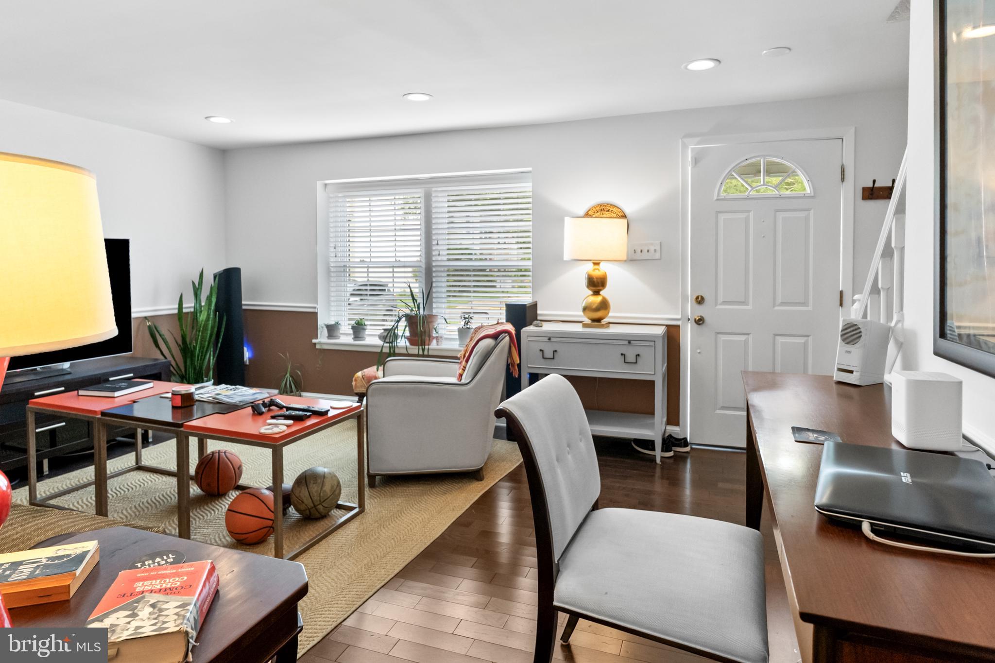 NEWINGTON FOREST - Residential Lease