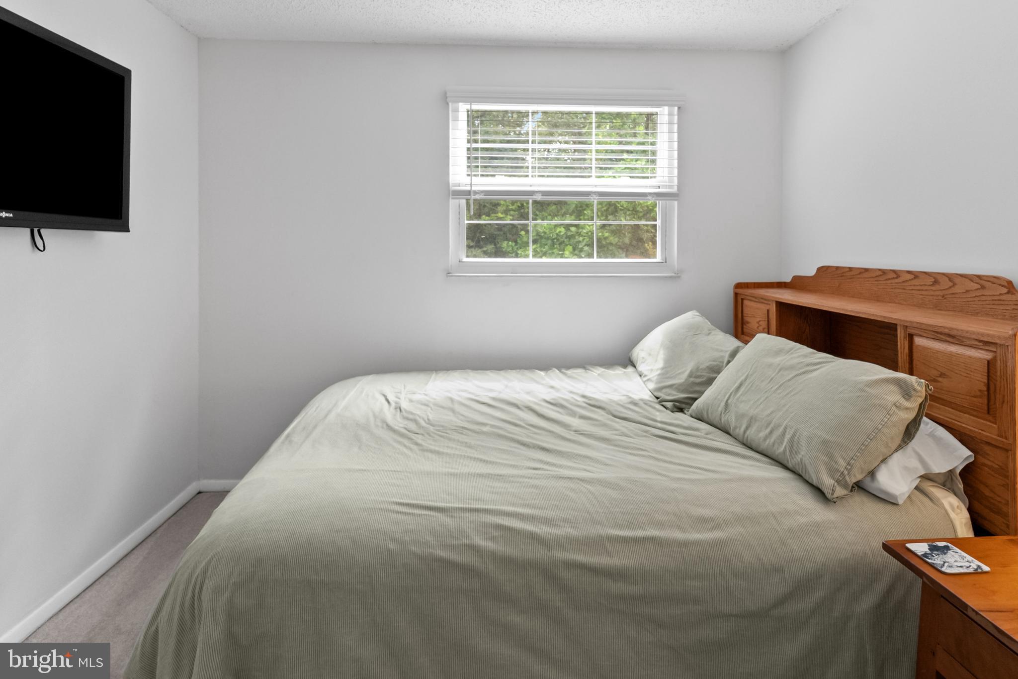 NEWINGTON FOREST - Residential Lease