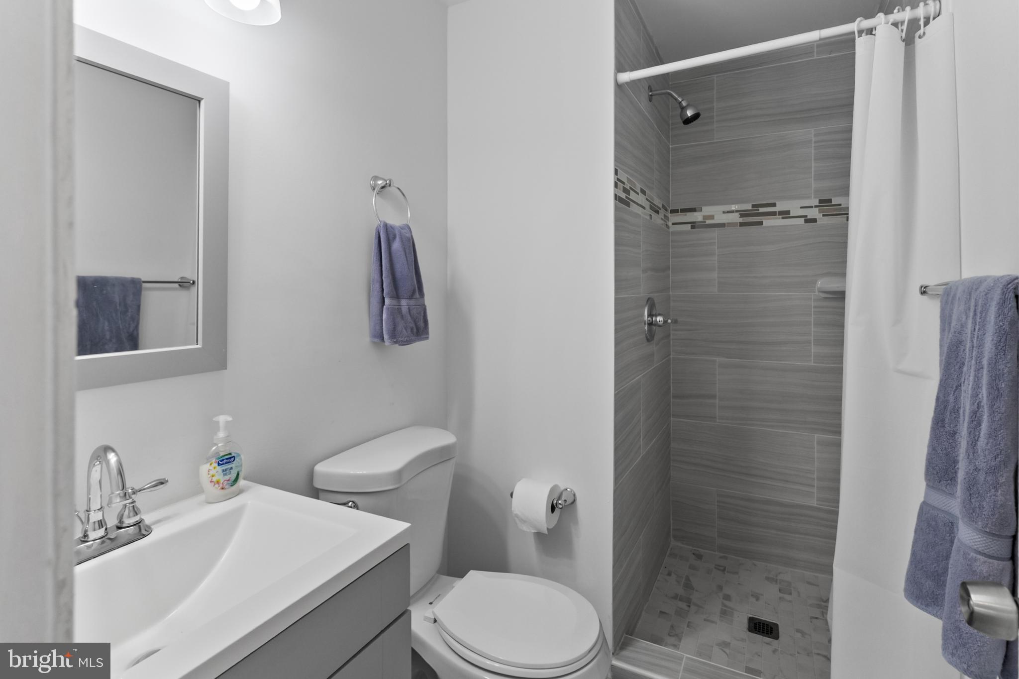 NEWINGTON FOREST - Residential Lease