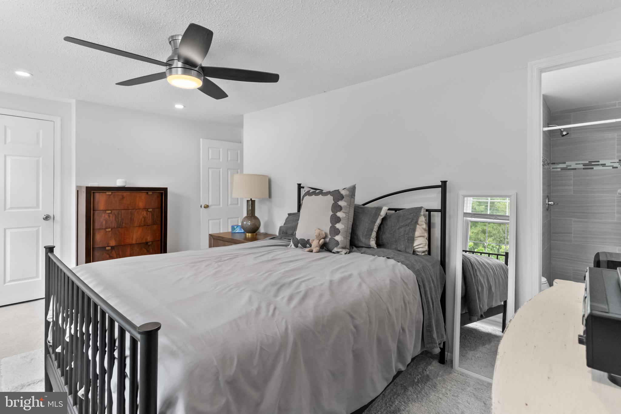 NEWINGTON FOREST - Residential Lease