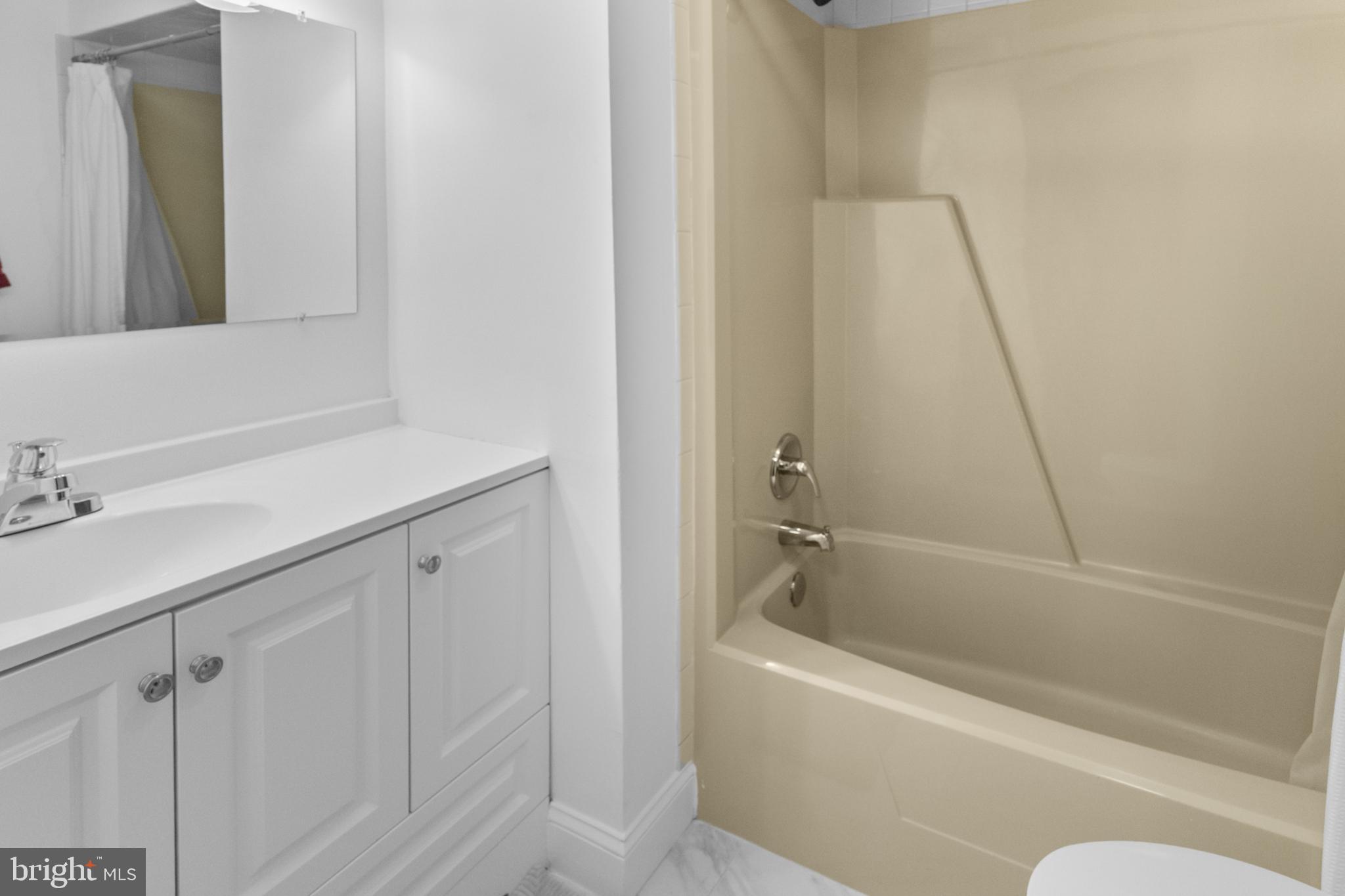 NEWINGTON FOREST - Residential Lease