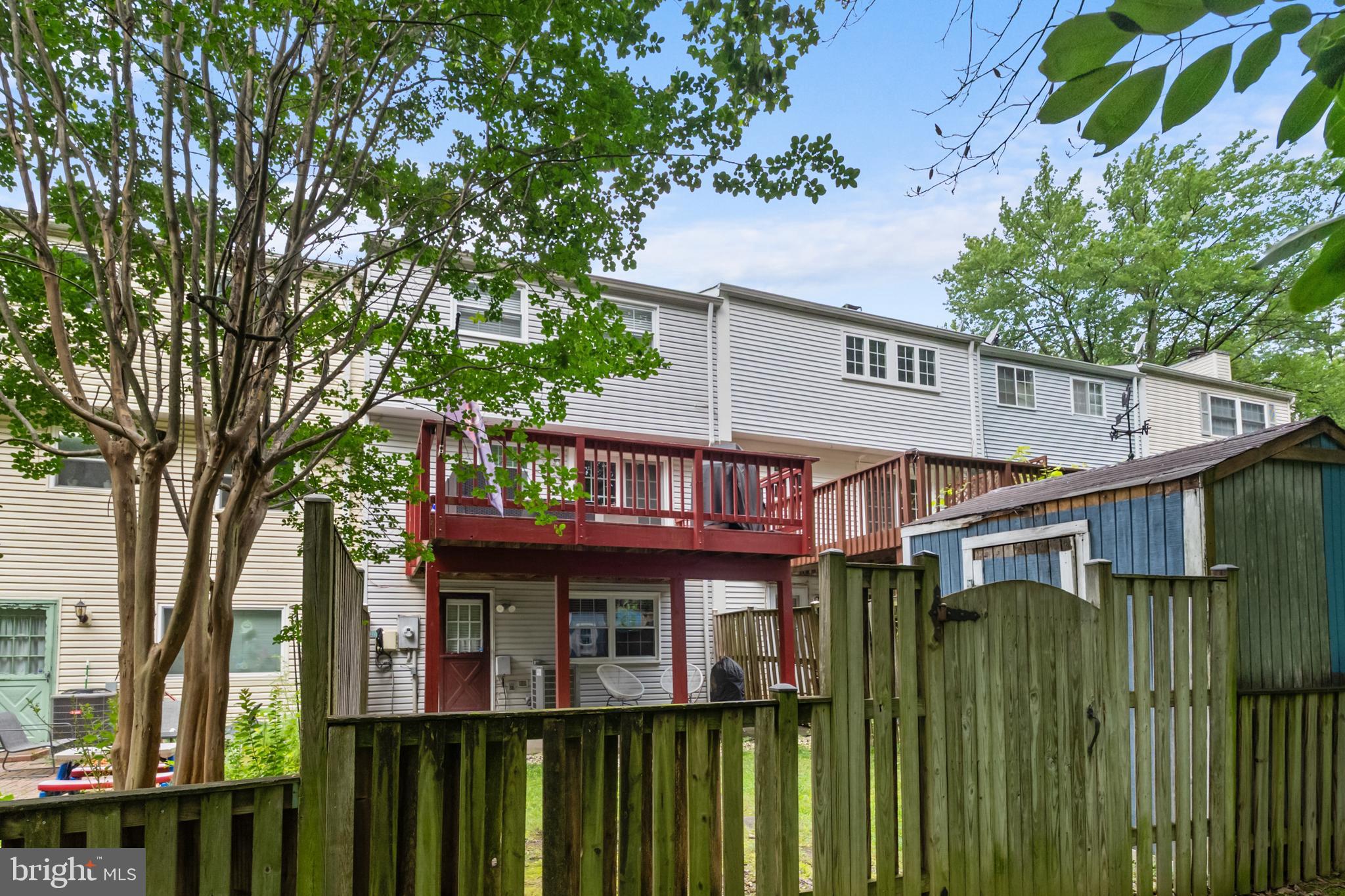 NEWINGTON FOREST - Residential Lease