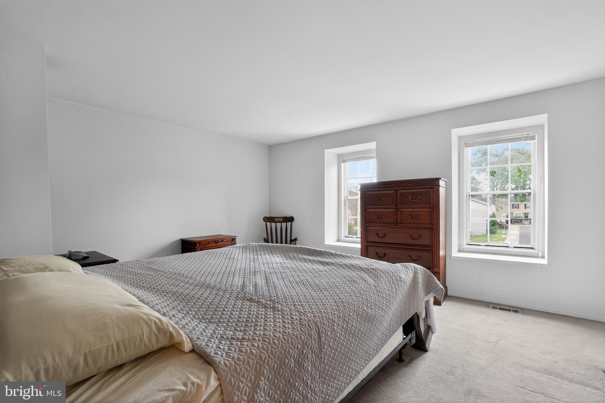 GUNNERS LAKE VILLAGE - Residential