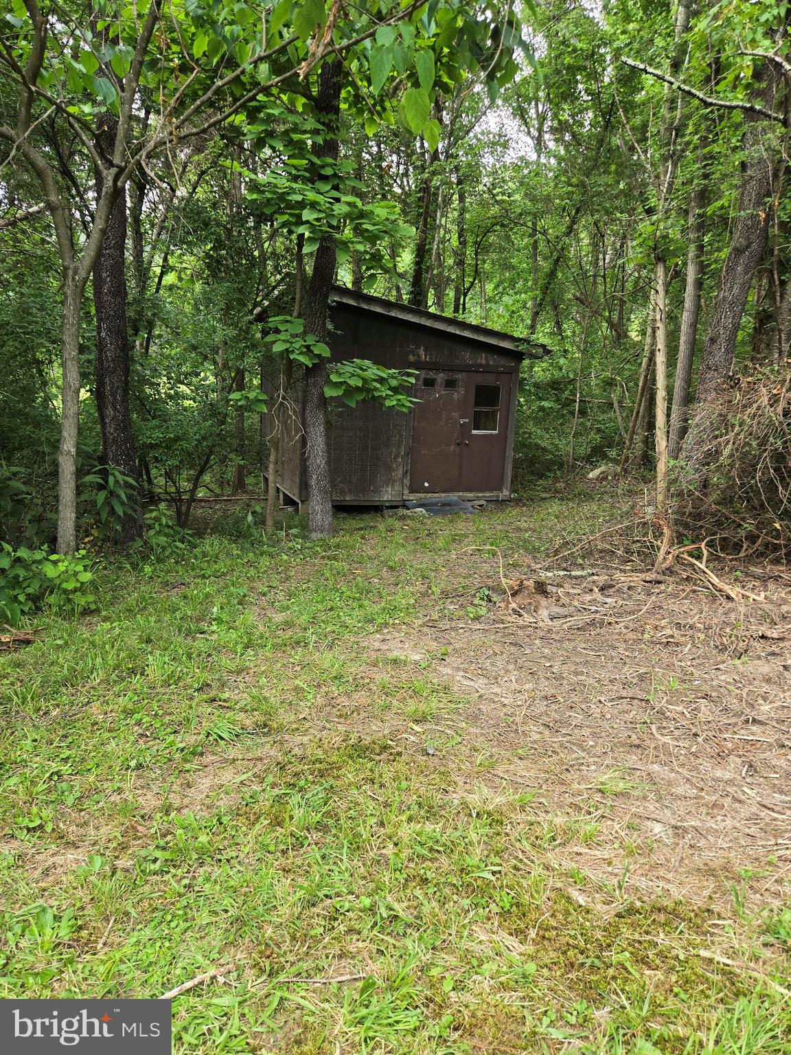 LEISURE POINT - Land