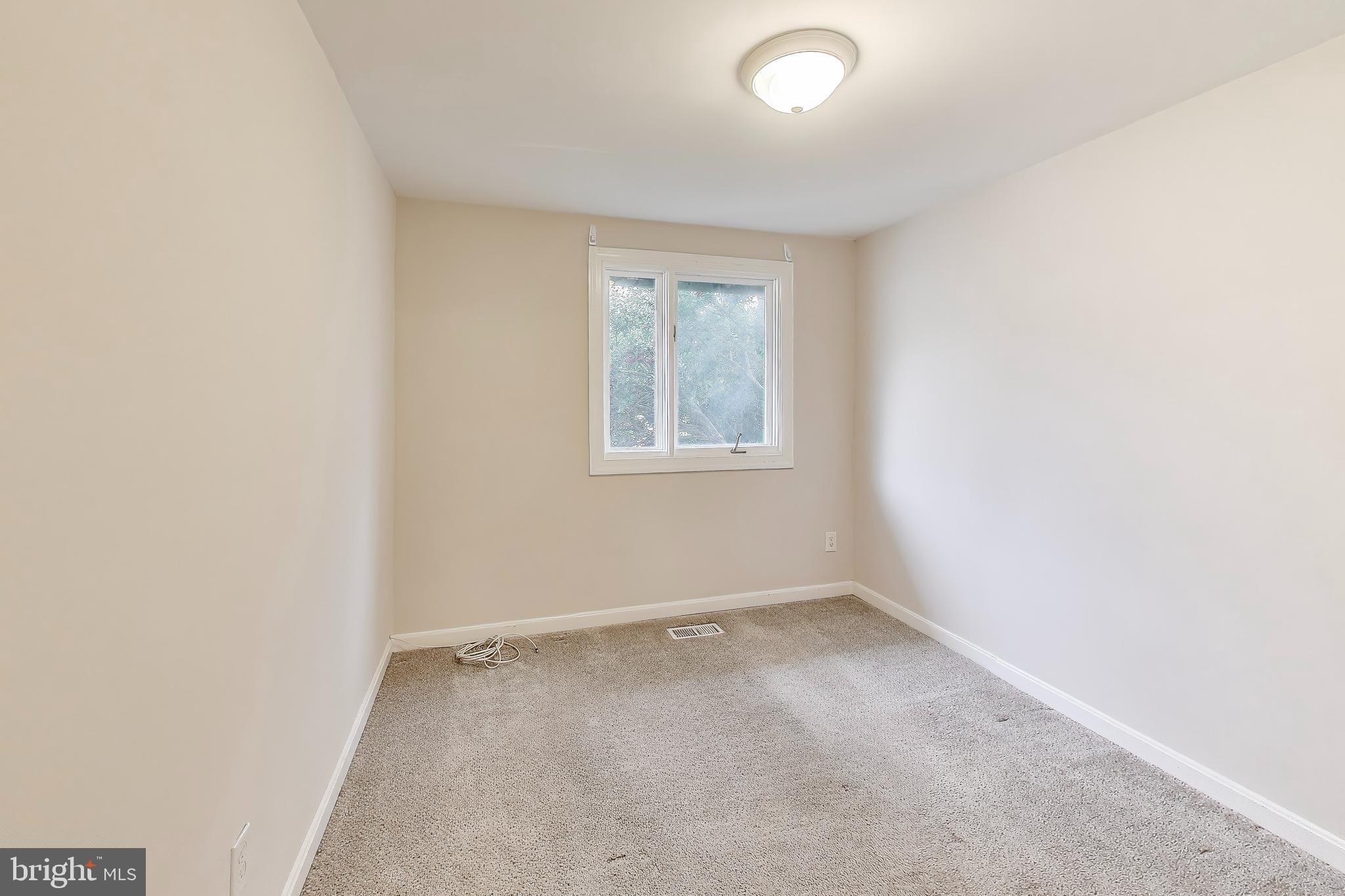 WOODSIDE SQUARE - Residential