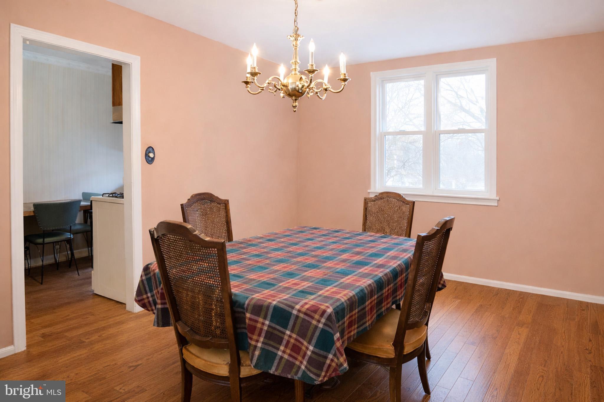 LAWNCREST - Residential