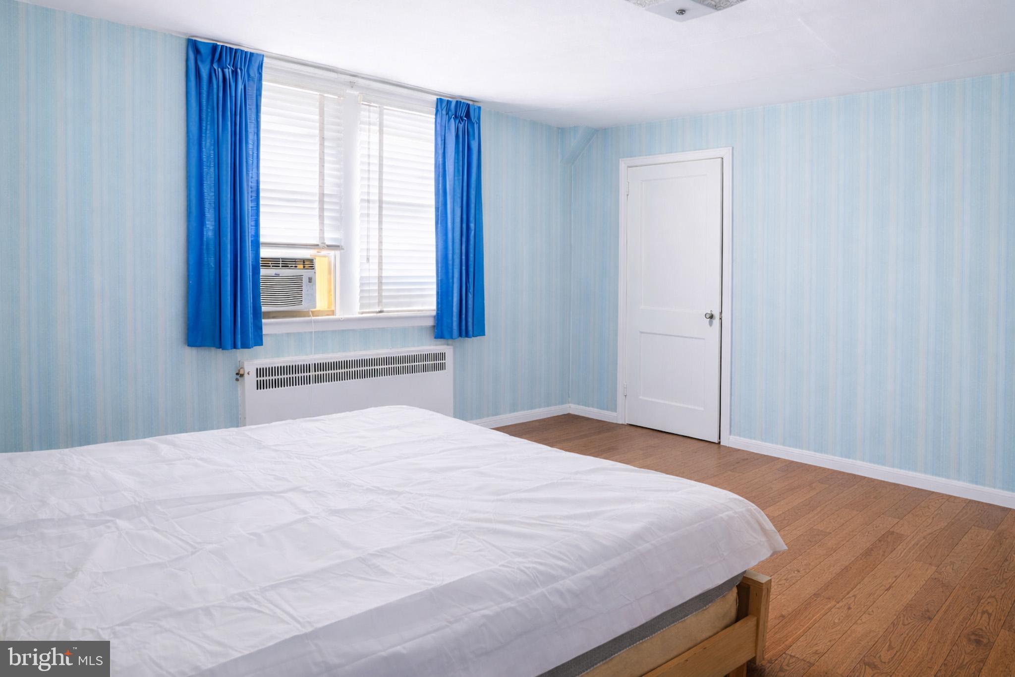 LAWNCREST - Residential