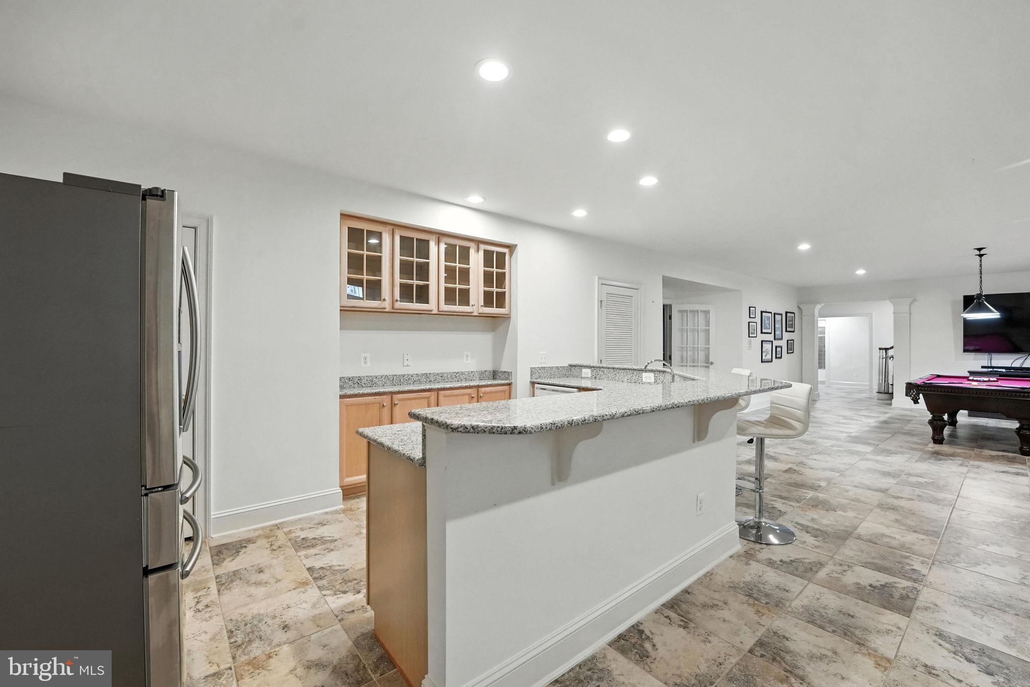 OAKTON HOLLOWS - Residential