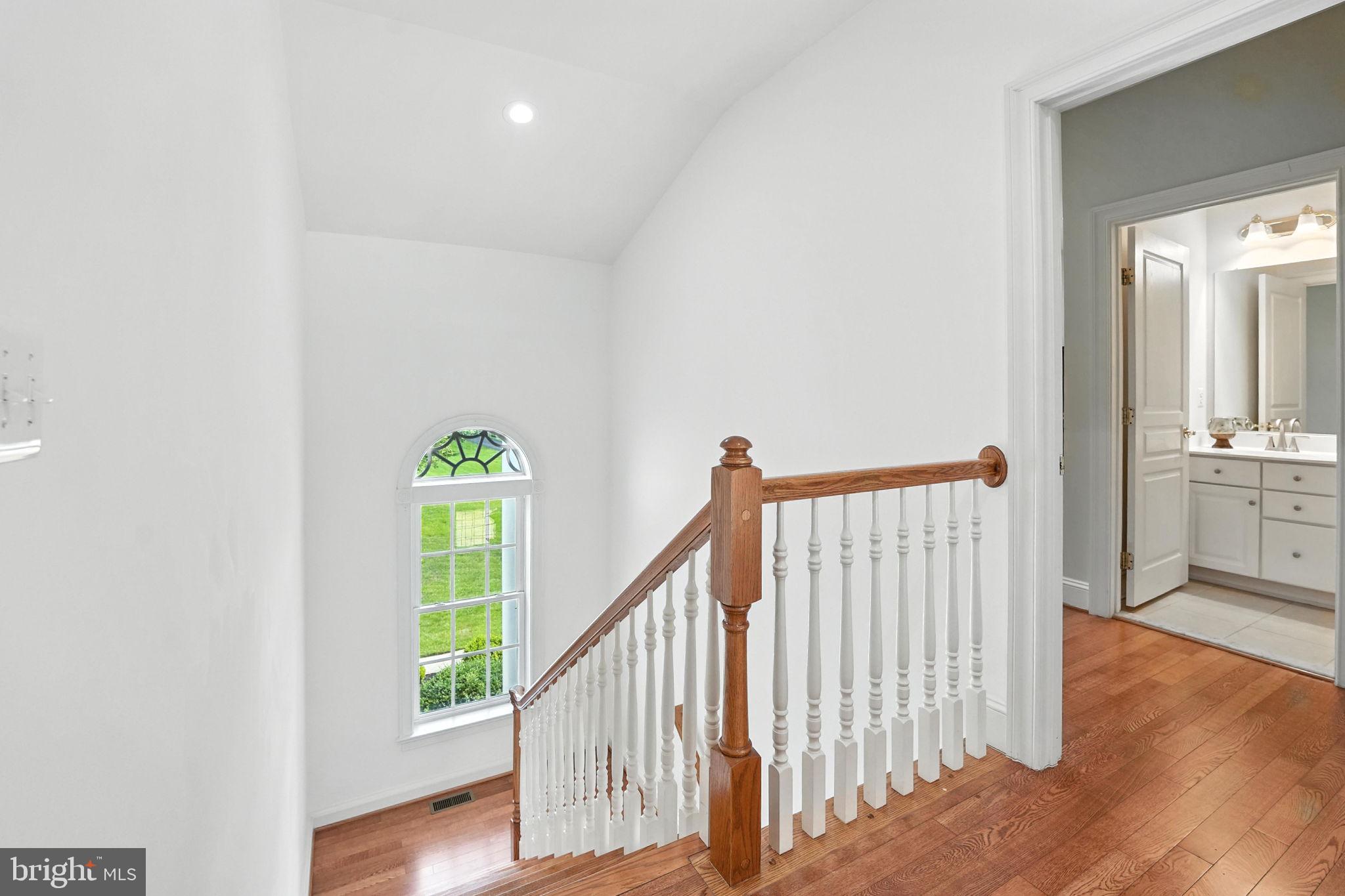 OAKTON HOLLOWS - Residential