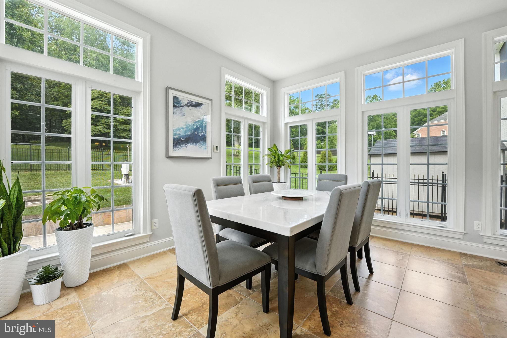 OAKTON HOLLOWS - Residential