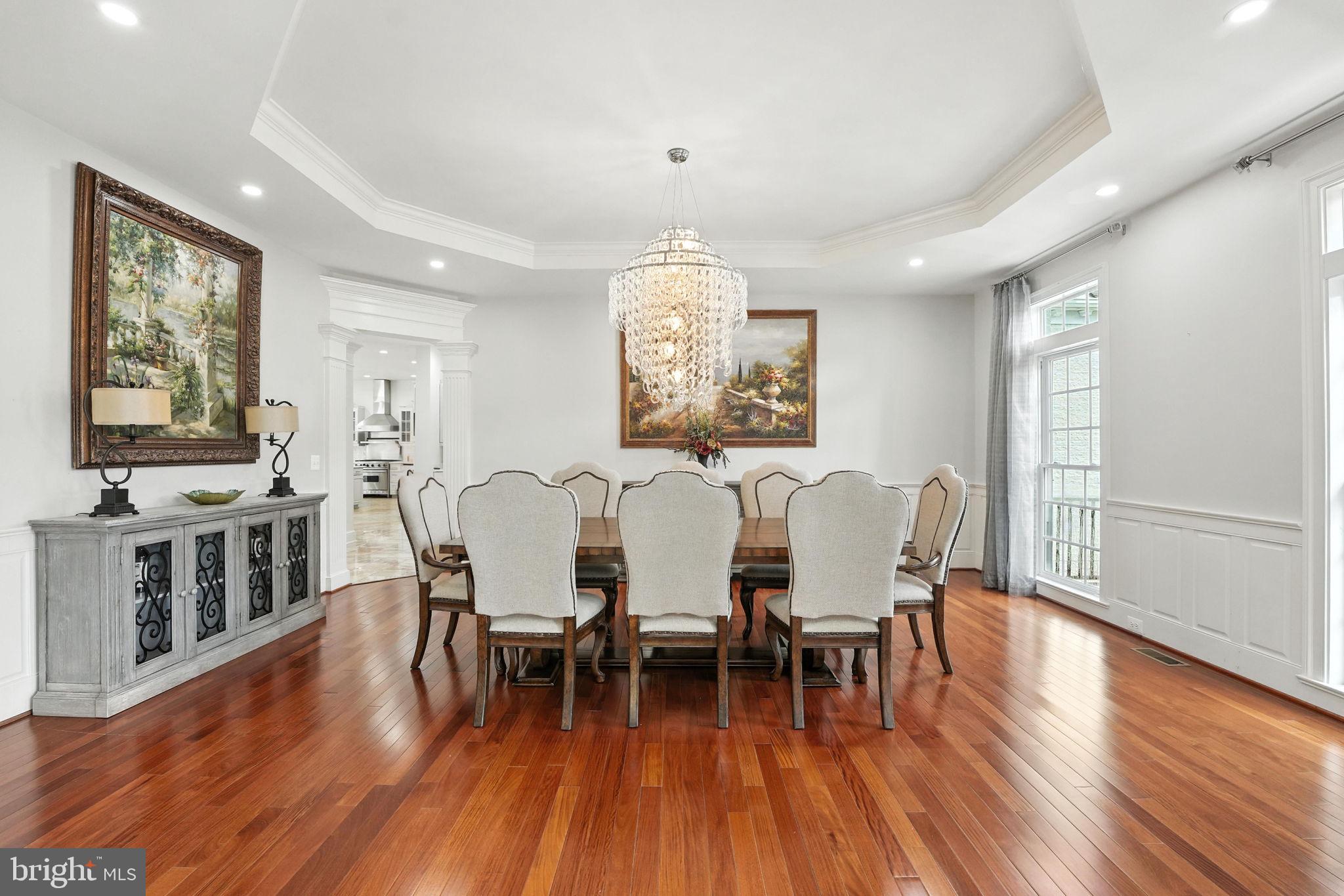 OAKTON HOLLOWS - Residential