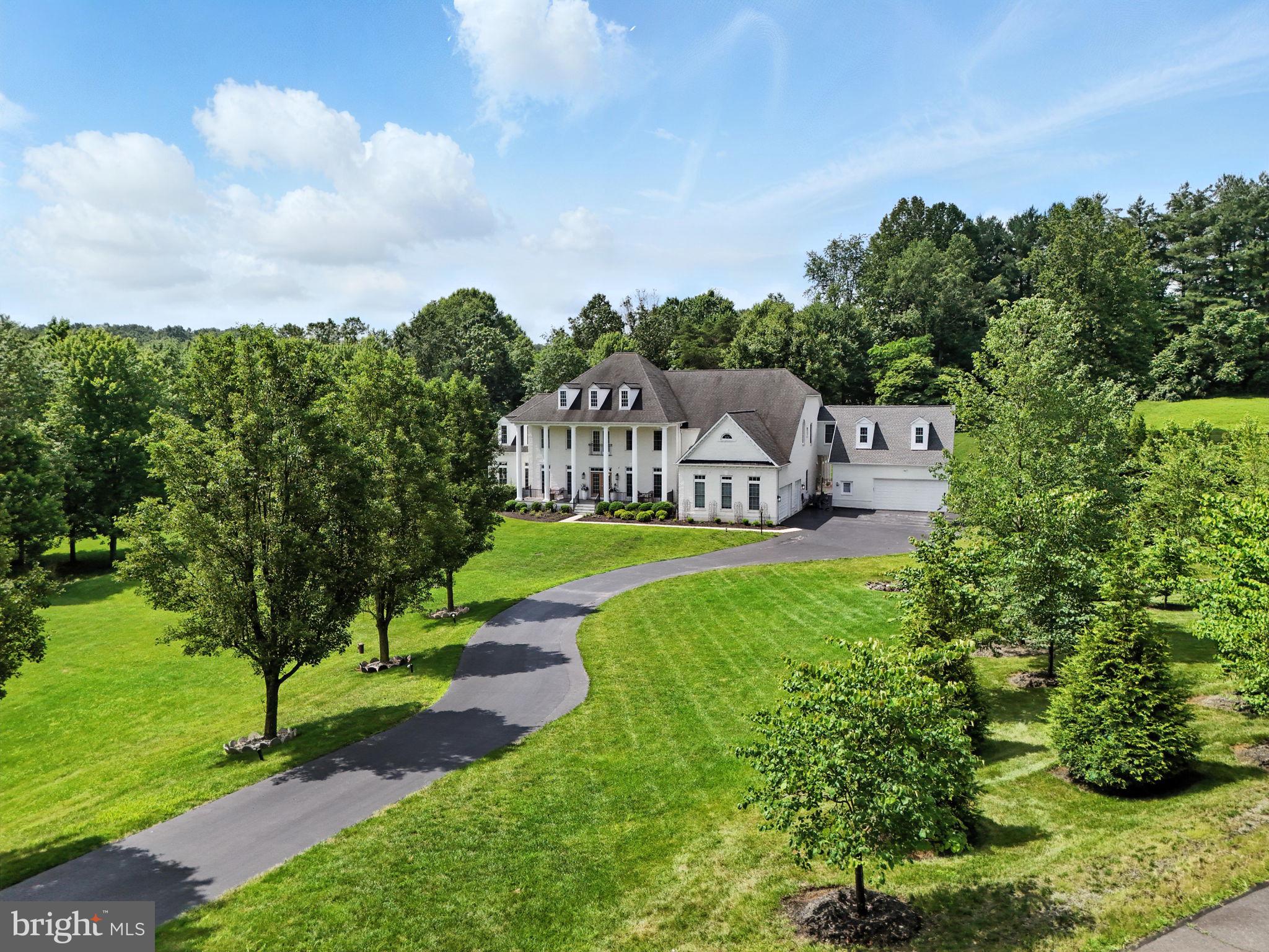 OAKTON HOLLOWS - Residential