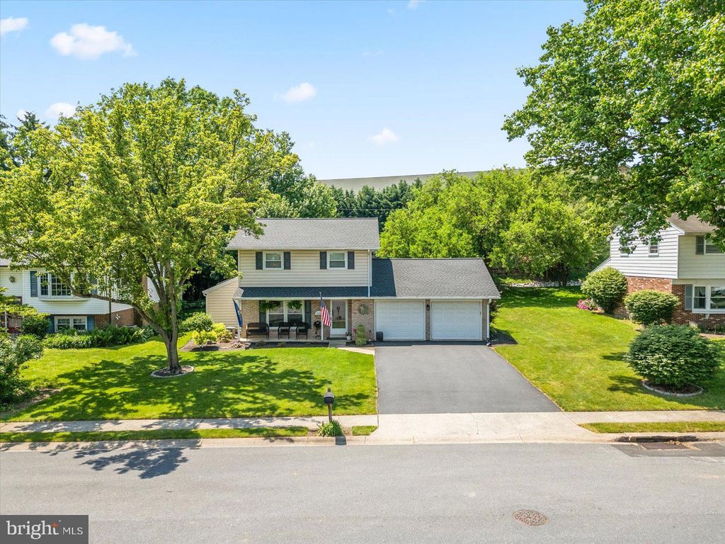 Photo of 2126 Coventry Road, Lancaster, PA 17601 (MLS # PALA2051070)