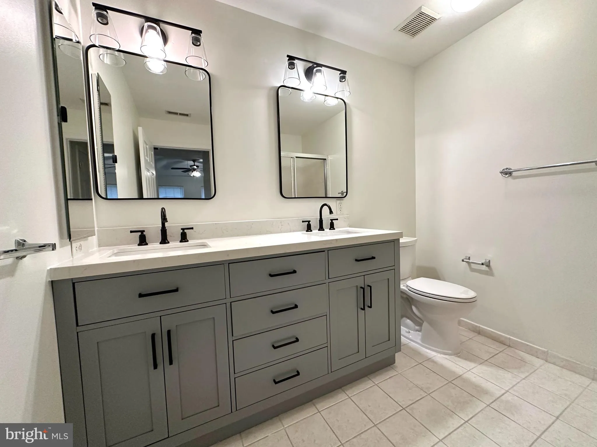 Cinnaminson, New Jersey 08077, United States, 3 Bedrooms Bedrooms, ,3 BathroomsBathrooms,Residential,Active,190166