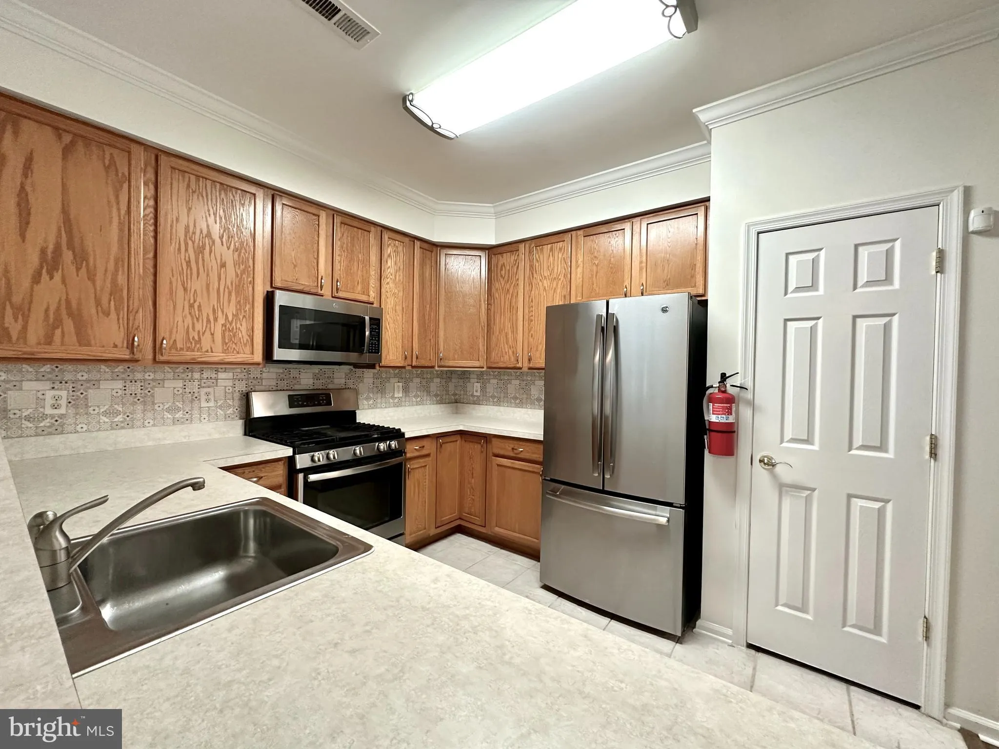 Cinnaminson, New Jersey 08077, United States, 3 Bedrooms Bedrooms, ,3 BathroomsBathrooms,Residential,Active,190166