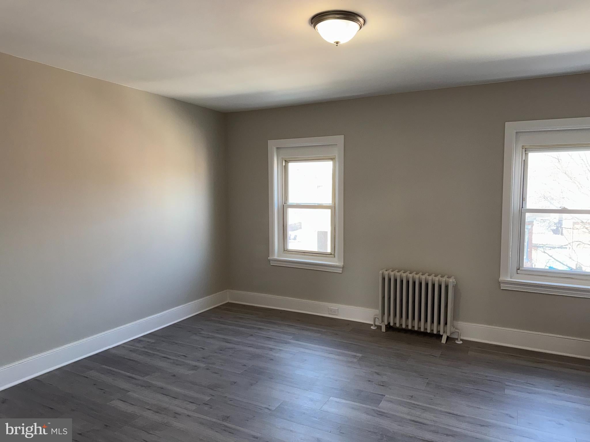 706 CHAIN STREET 3