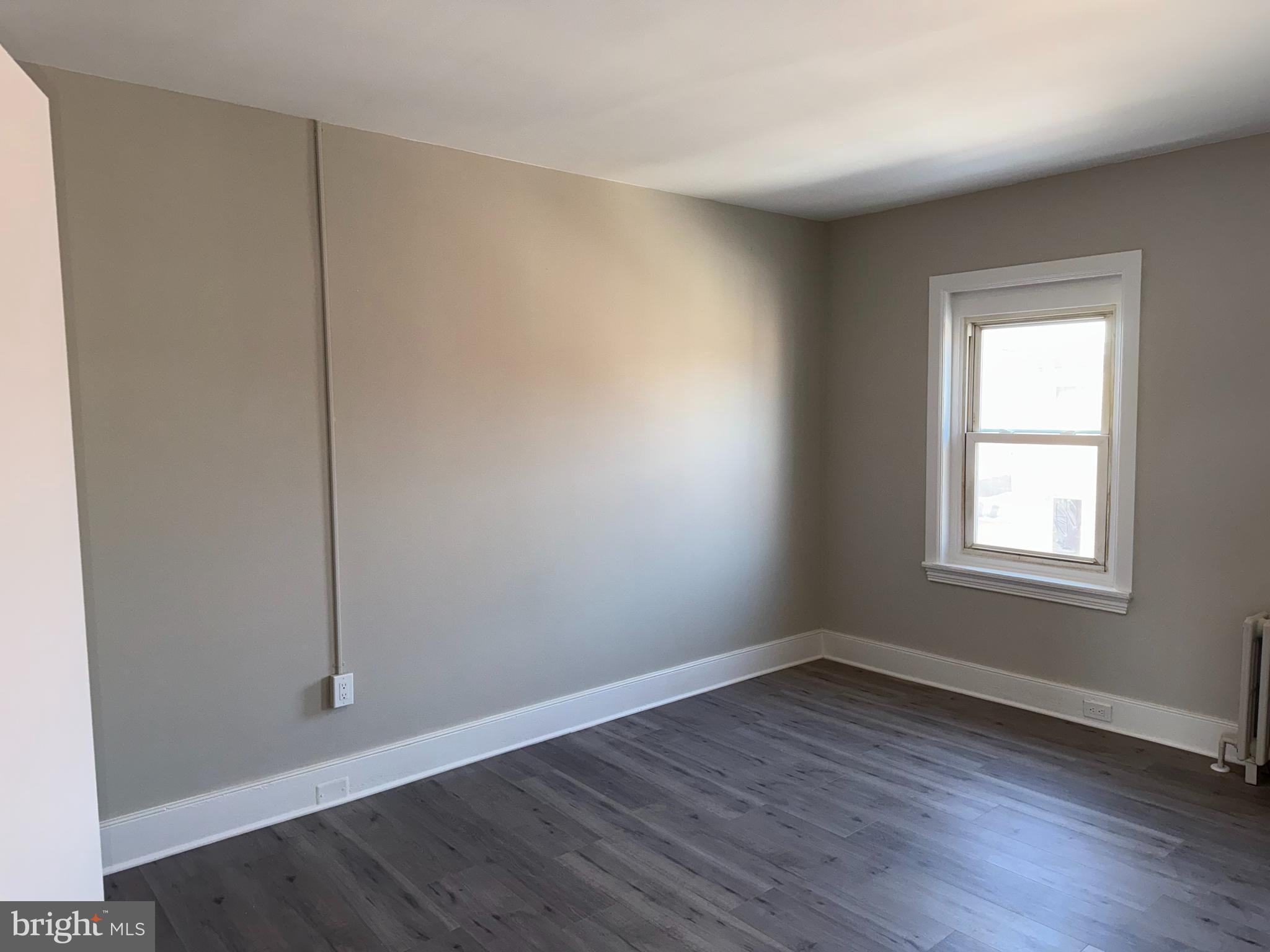 706 CHAIN STREET 3