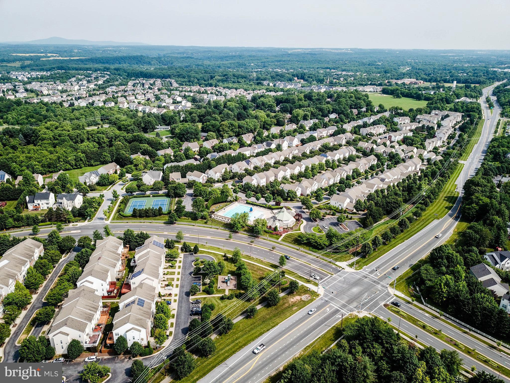 KINGSVIEW VILLAGE - Residential