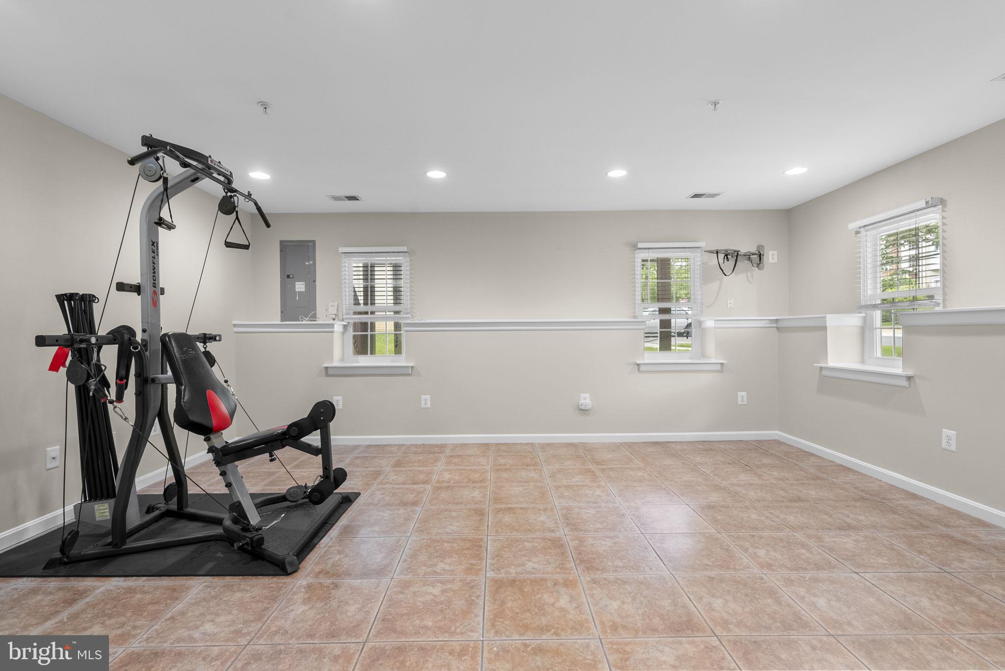 KINGSVIEW VILLAGE - Residential