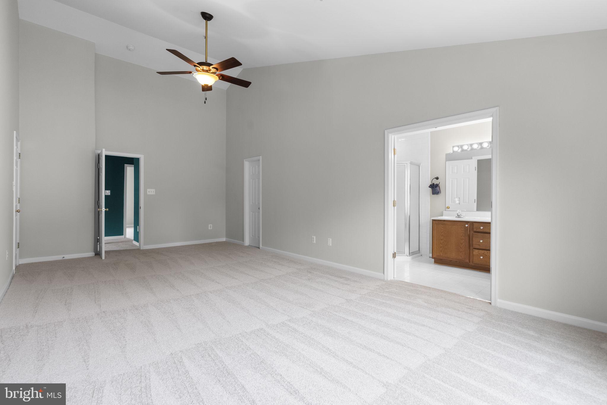 KINGSVIEW VILLAGE - Residential