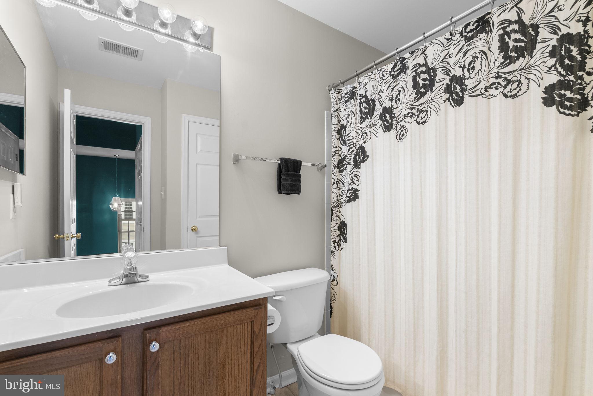 KINGSVIEW VILLAGE - Residential