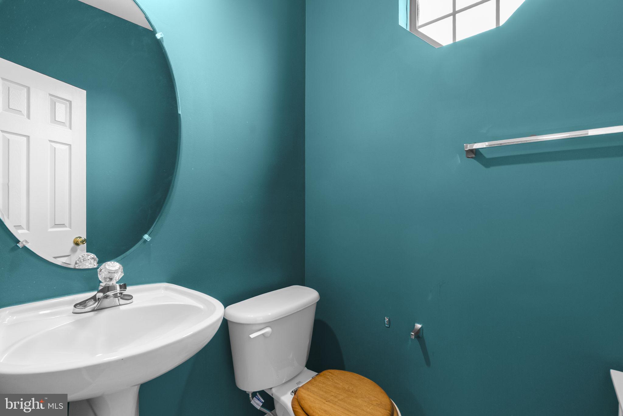 KINGSVIEW VILLAGE - Residential