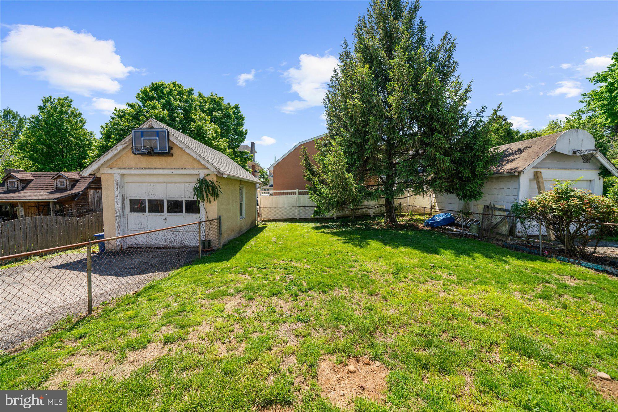 BROOKLINE - Residential