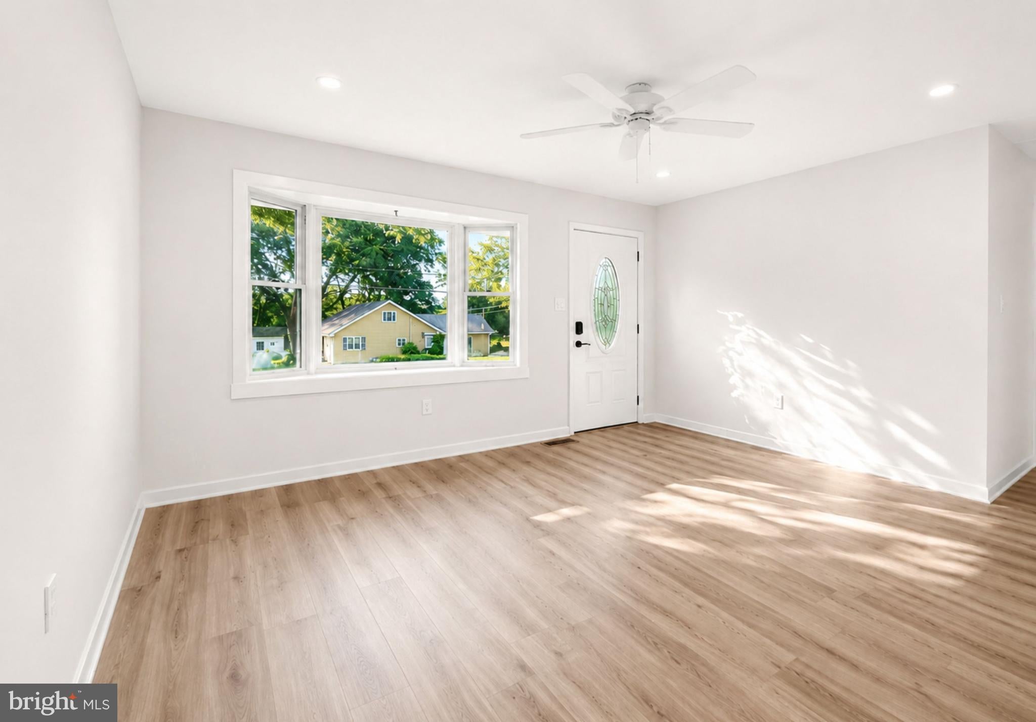 256 NAUTILUS DRIVE