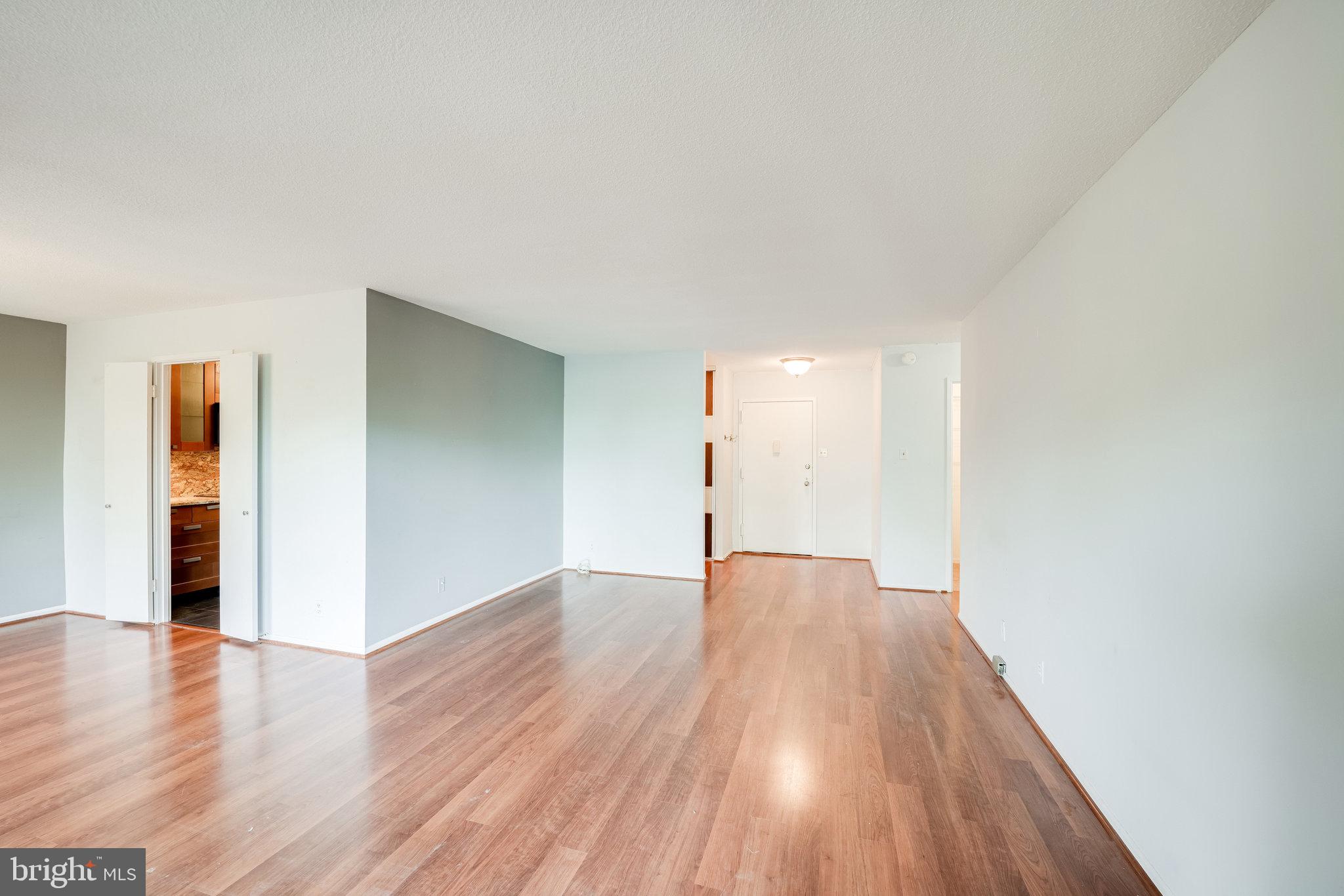 WATERGATE AT LANDMARK - Residential