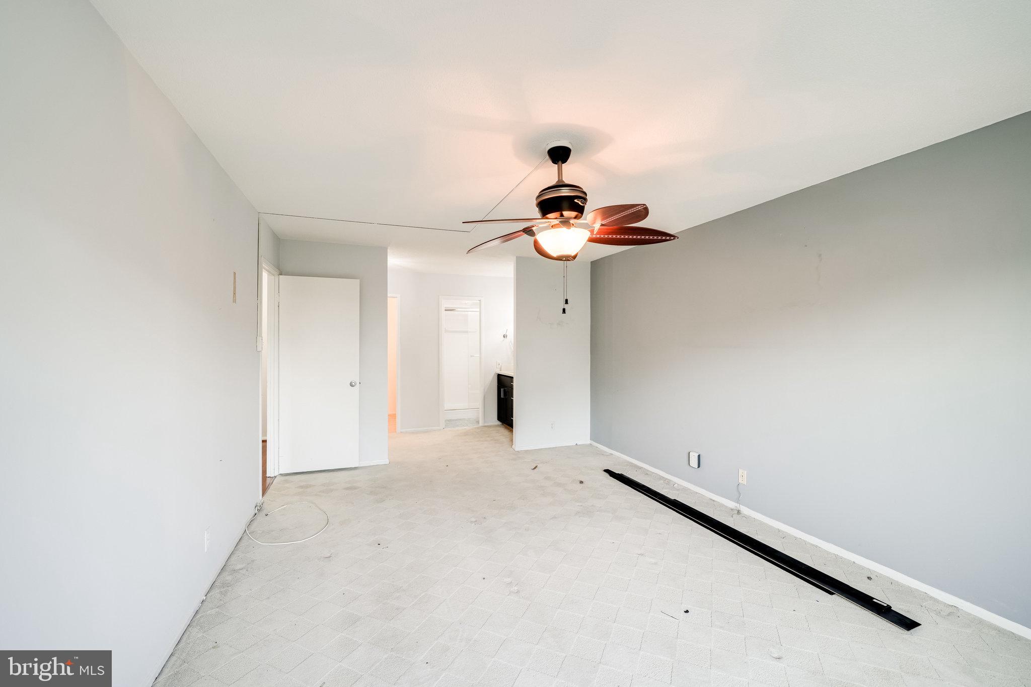 WATERGATE AT LANDMARK - Residential