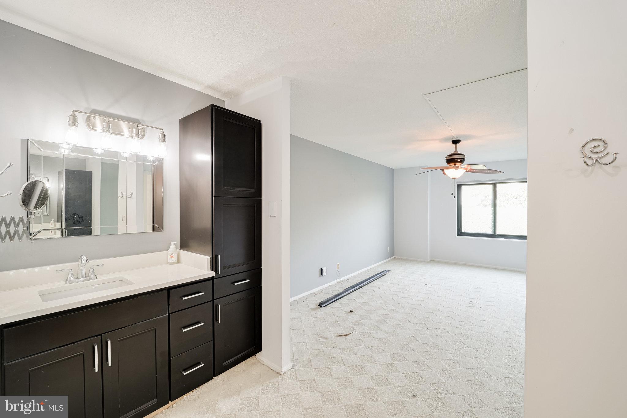 WATERGATE AT LANDMARK - Residential