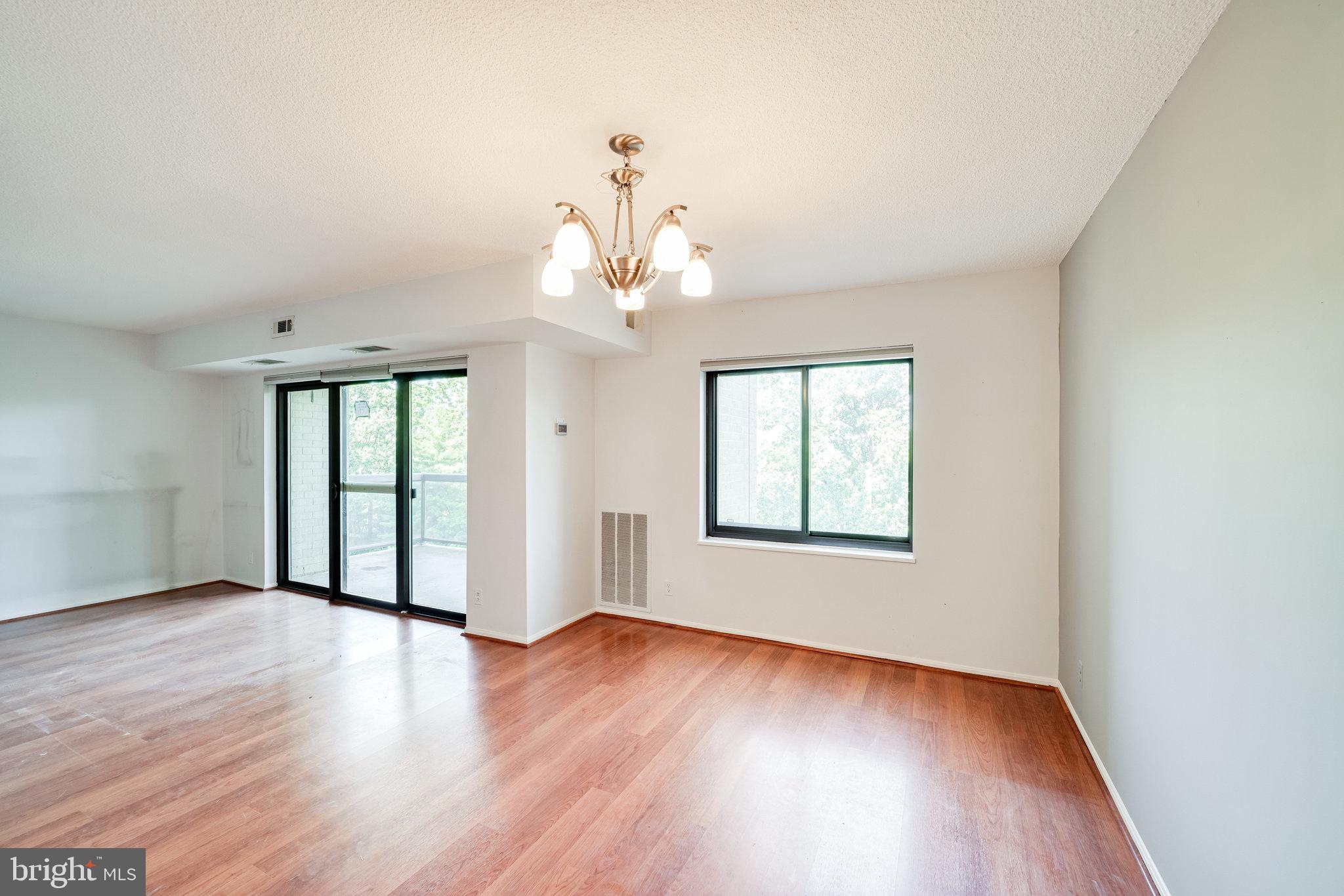 WATERGATE AT LANDMARK - Residential