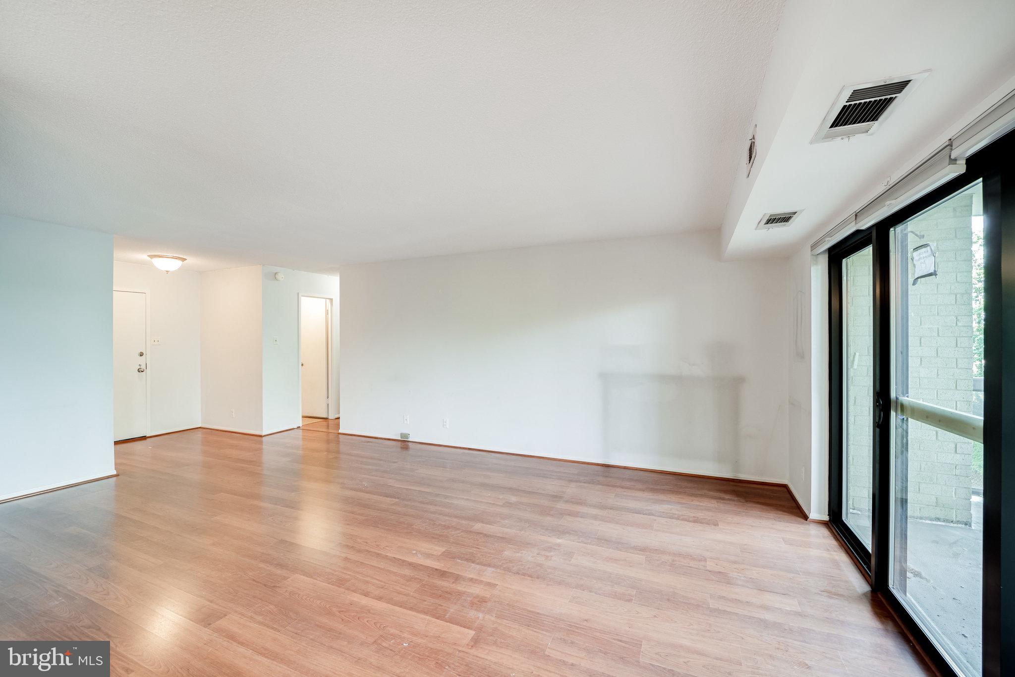 WATERGATE AT LANDMARK - Residential