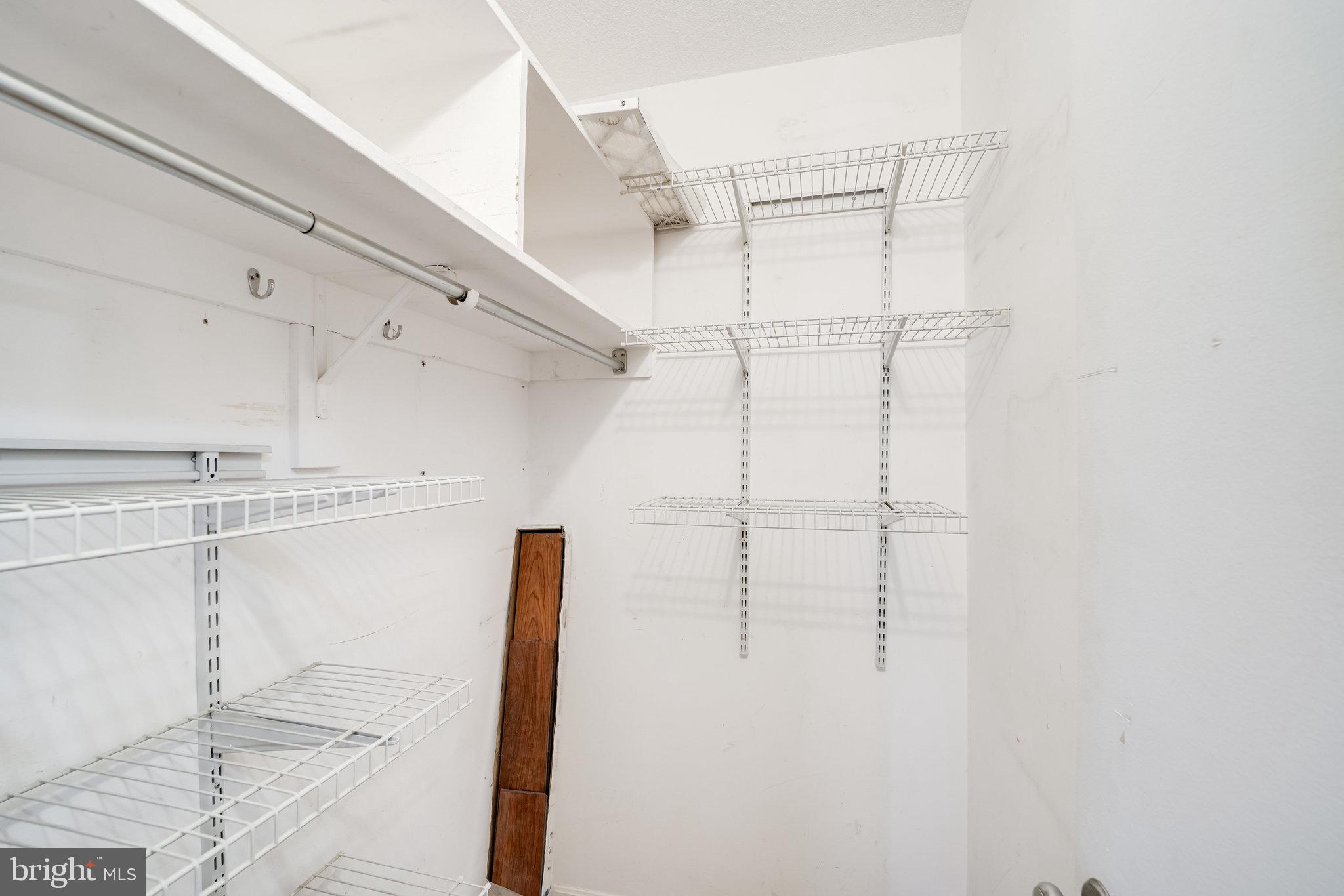 WATERGATE AT LANDMARK - Residential