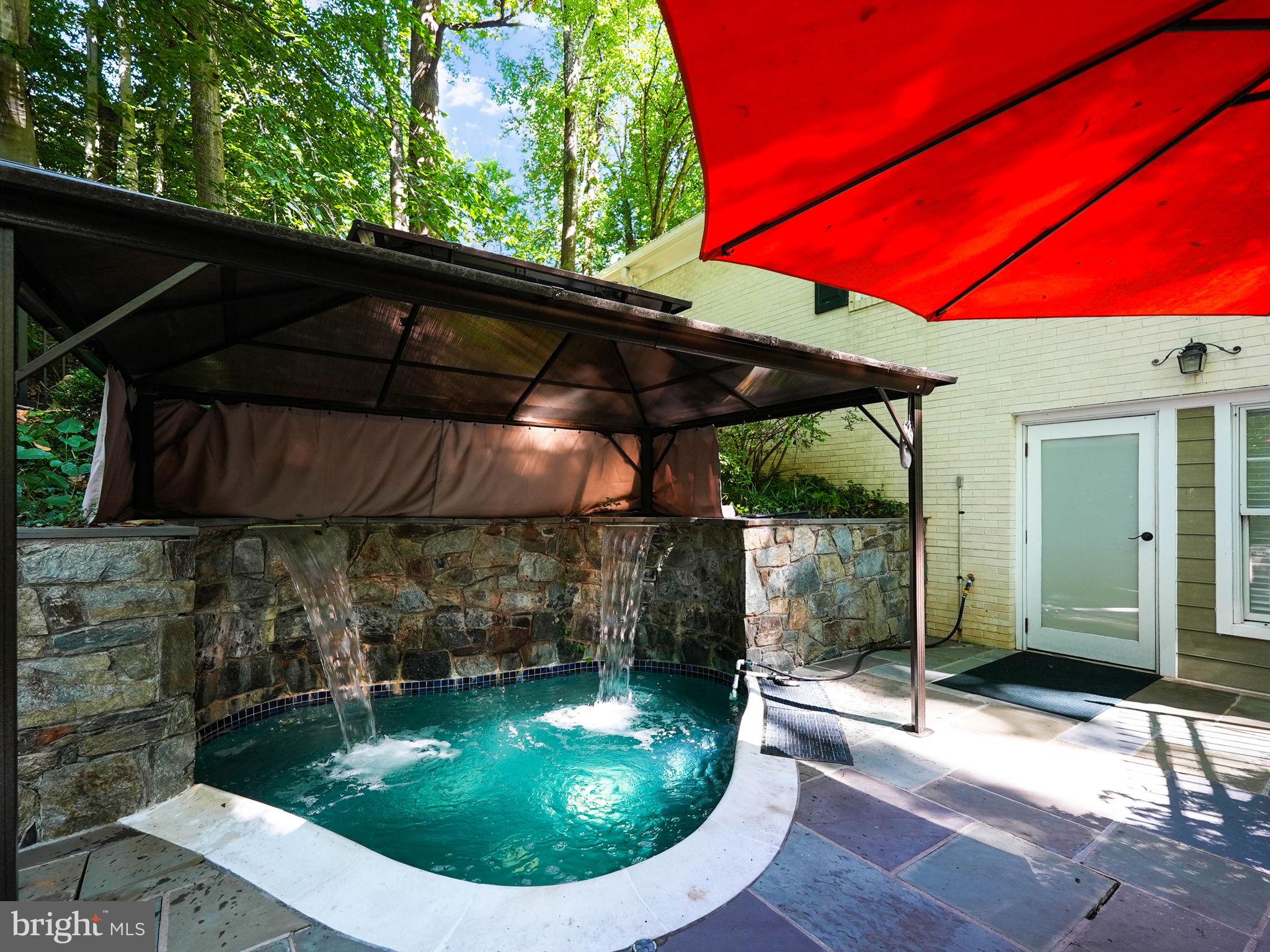 PROSPECT HILLS - Residential