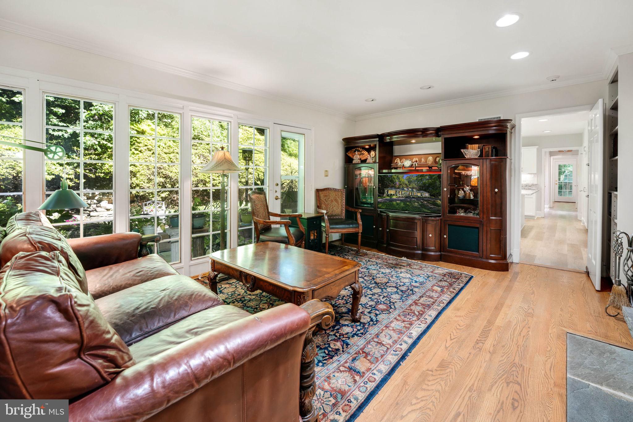 PROSPECT HILLS - Residential