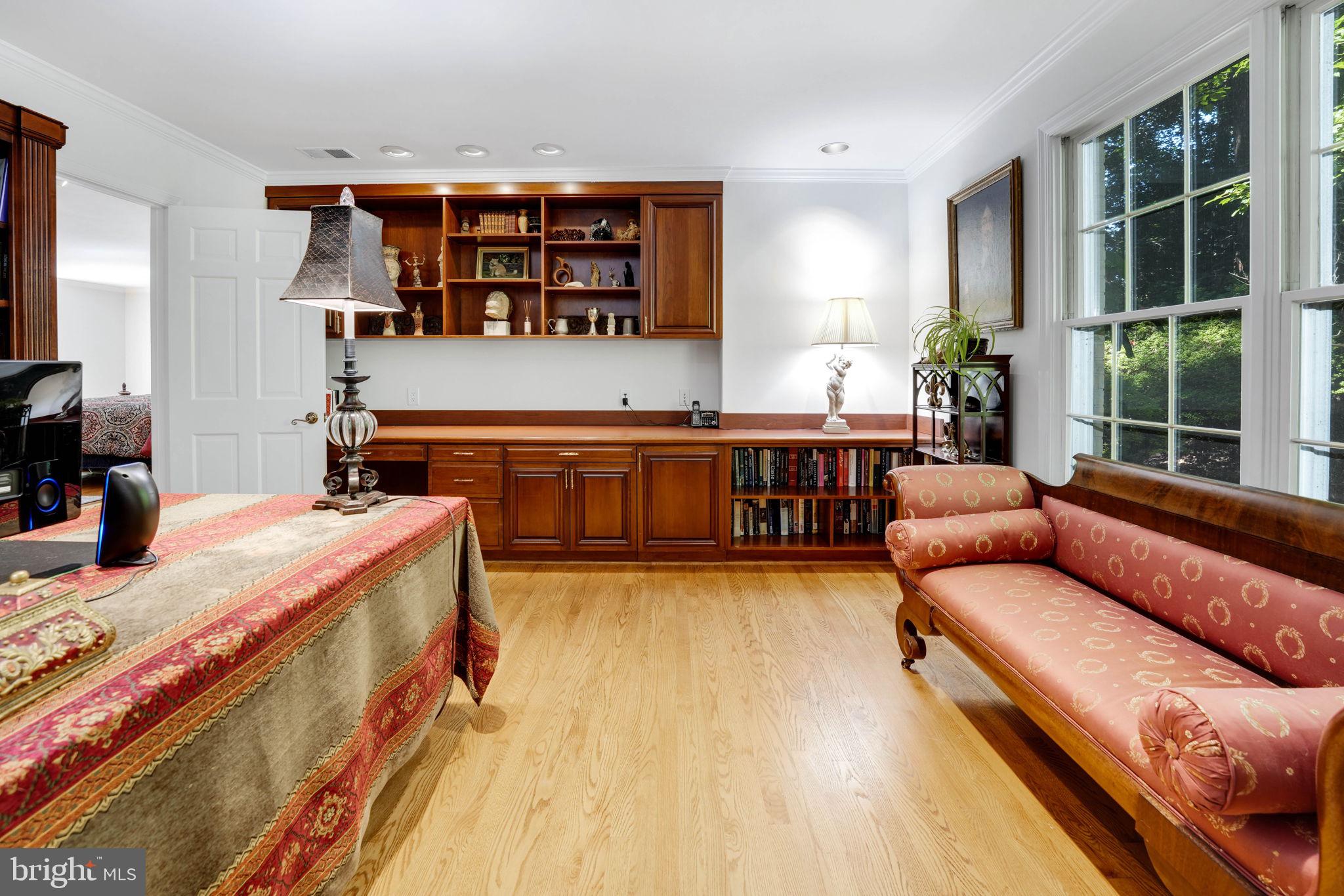 PROSPECT HILLS - Residential