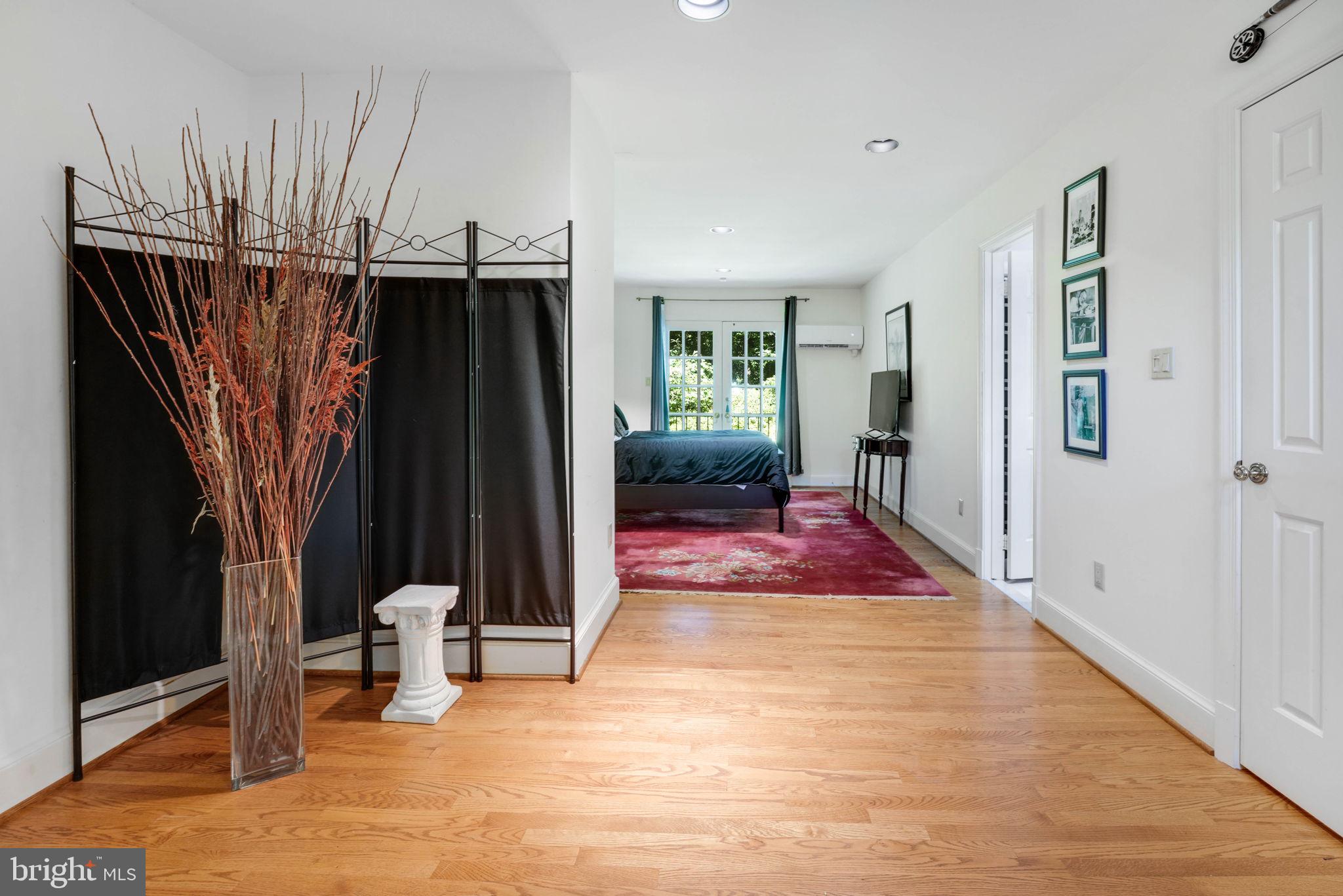 PROSPECT HILLS - Residential