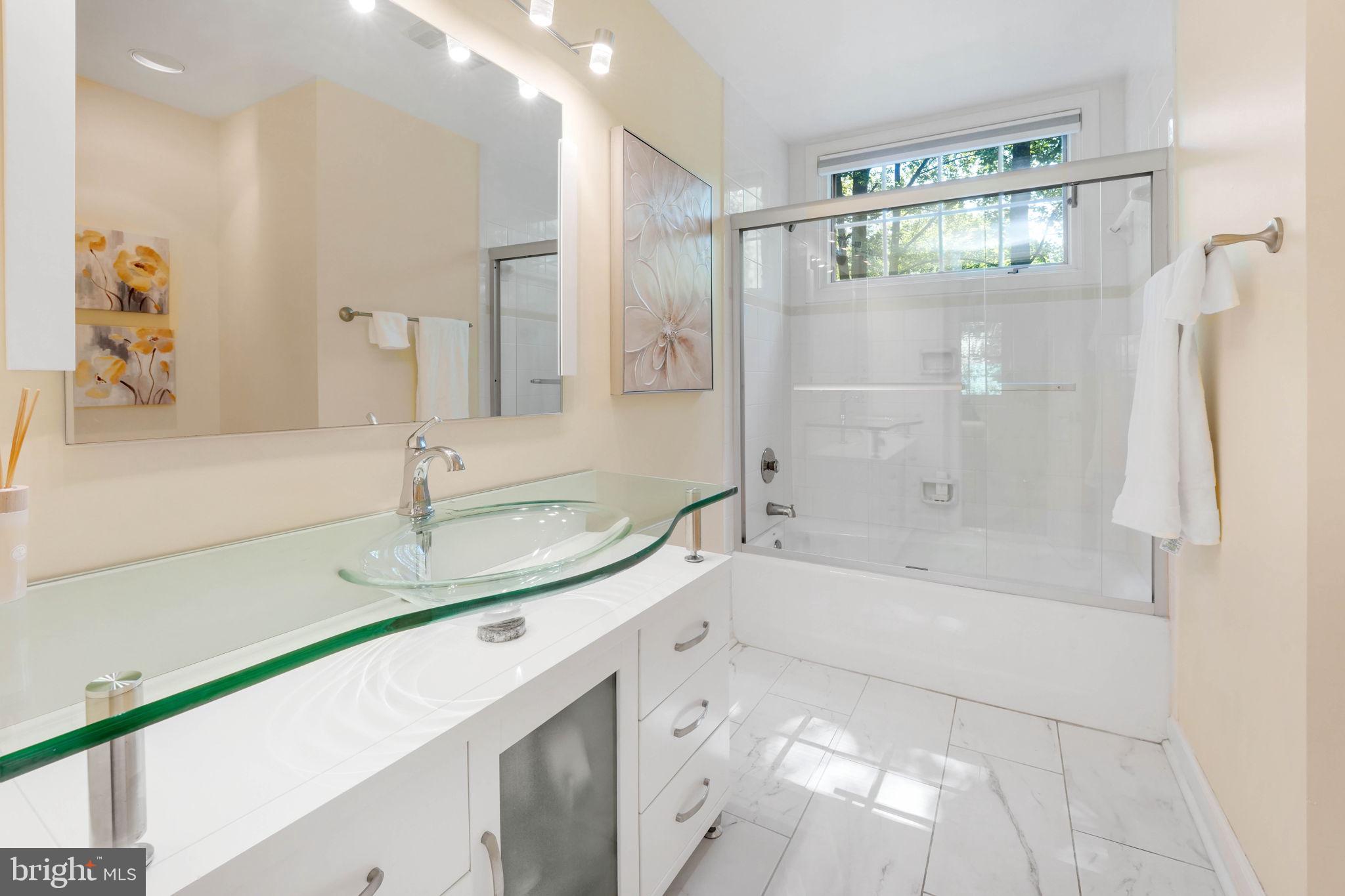 PROSPECT HILLS - Residential