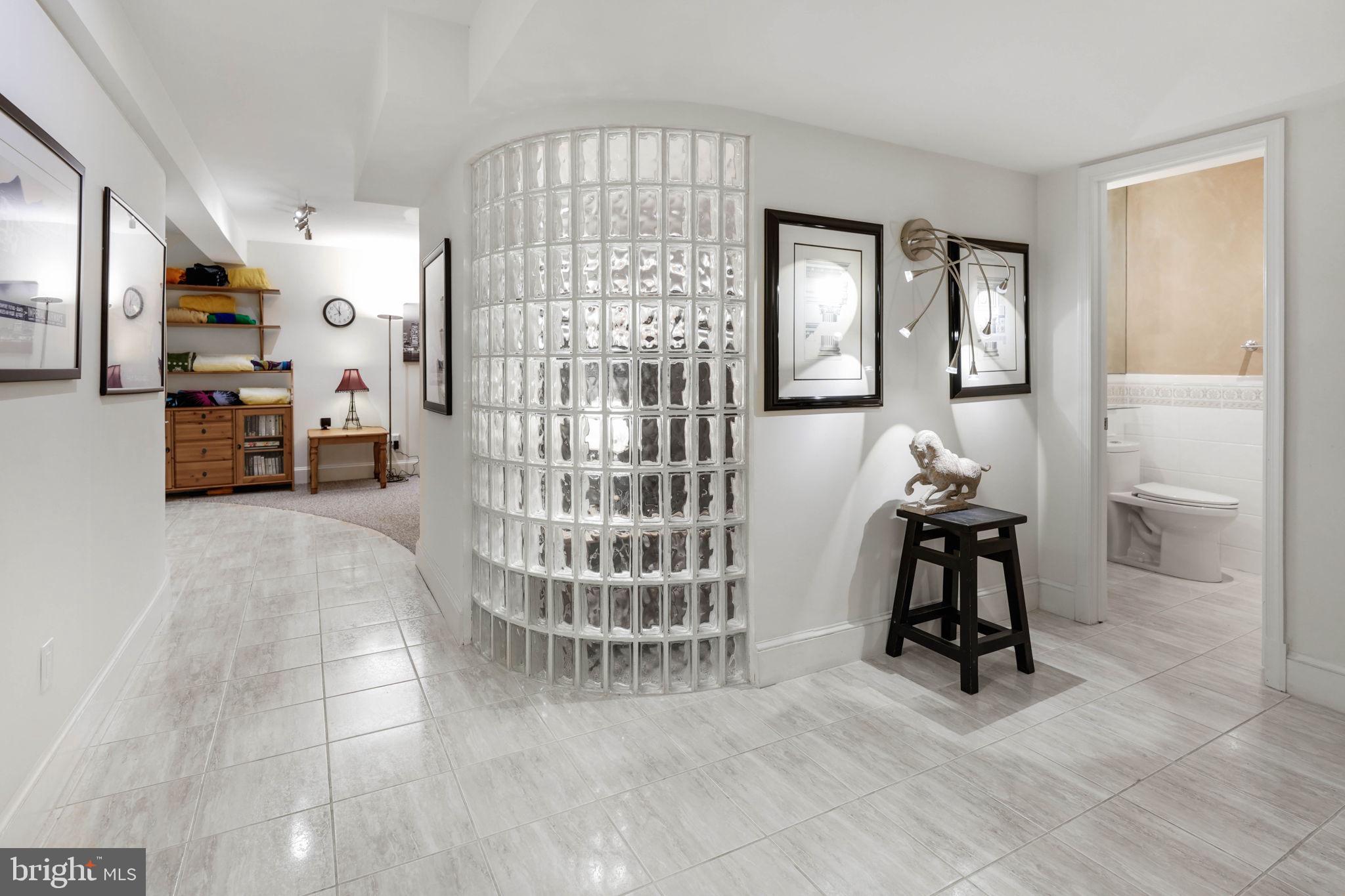 PROSPECT HILLS - Residential