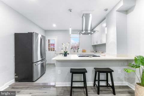 Townhouse For Sale - 434 Ilchester Avenue<br/> BALTIMORE, MD 21218