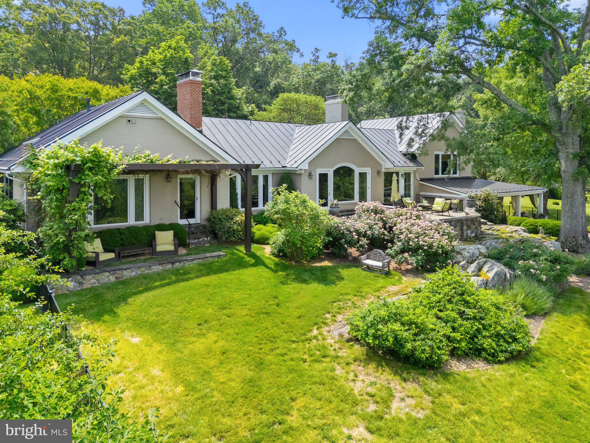 6452 OLD GOOSE CREEK ROAD