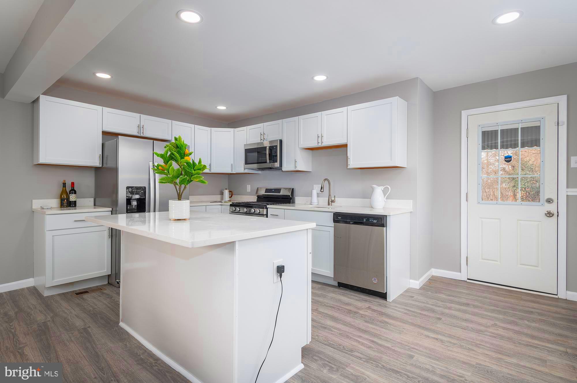 MURRAY POINT - Residential