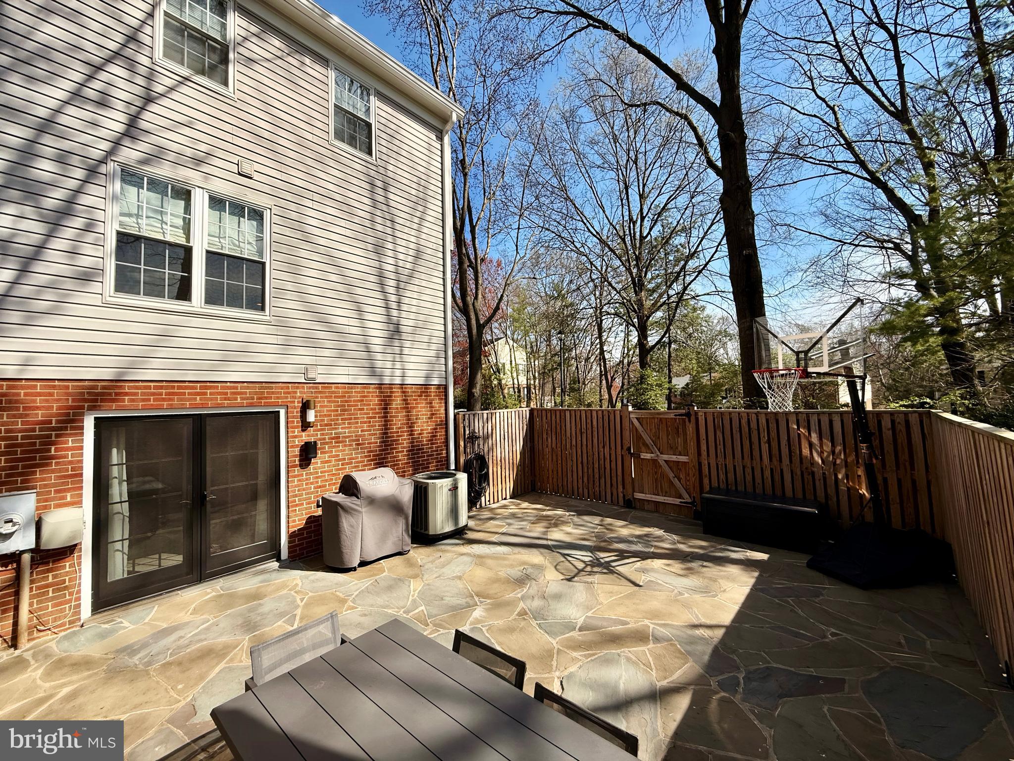 HERITAGE HILL OF ALEXANDRIA - Residential