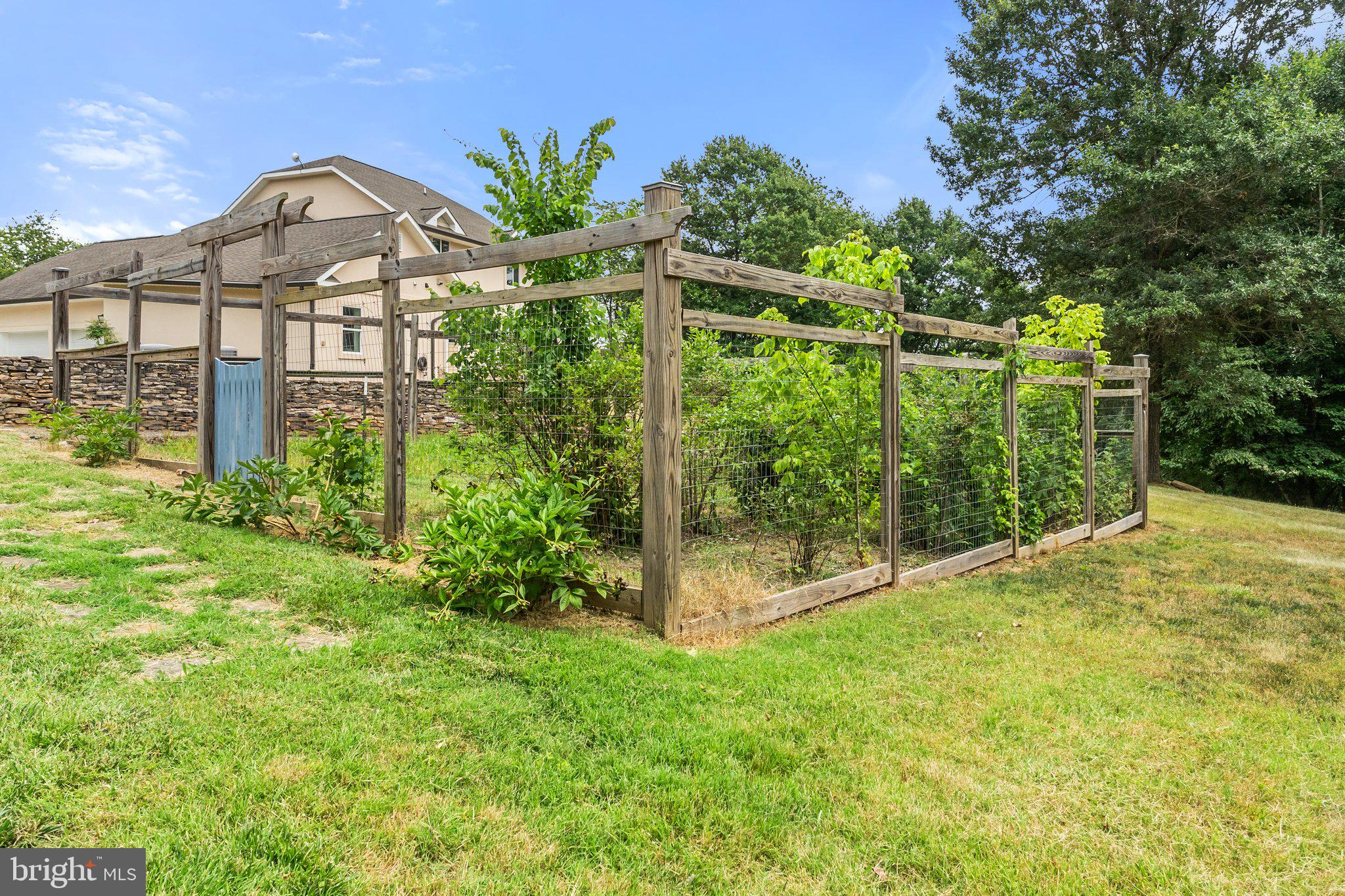 PHILOMONT - Residential