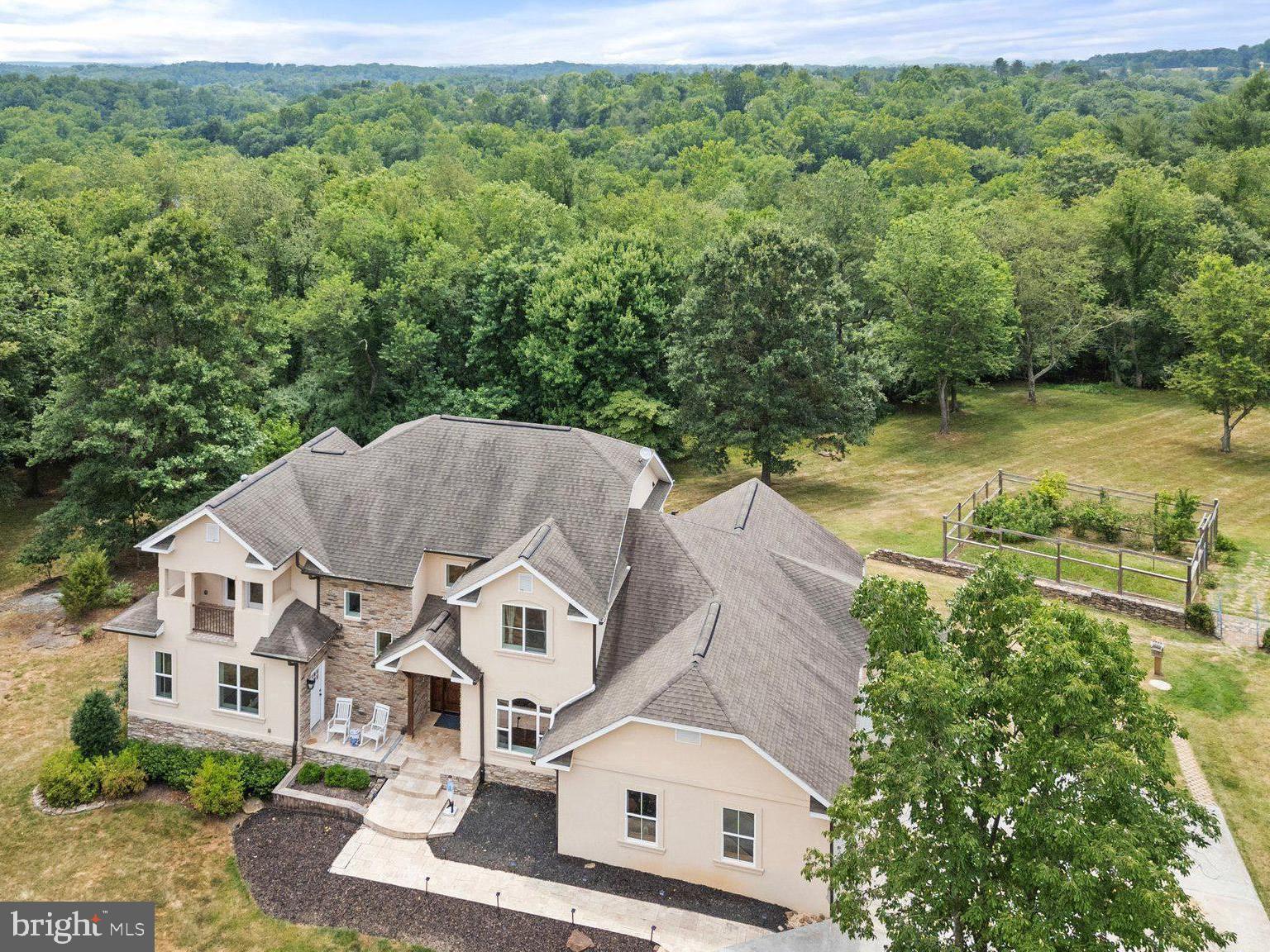 PHILOMONT - Residential