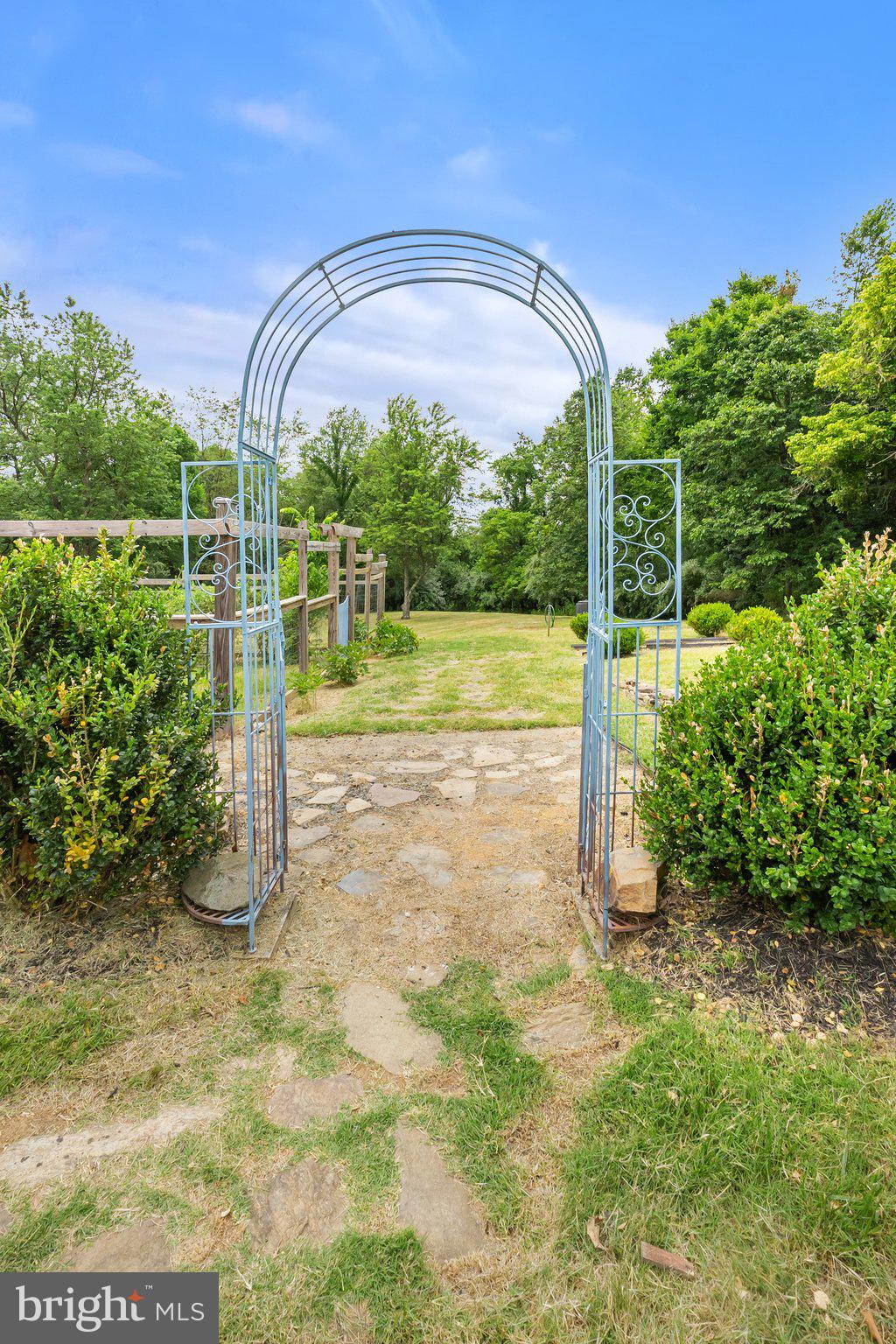 PHILOMONT - Residential