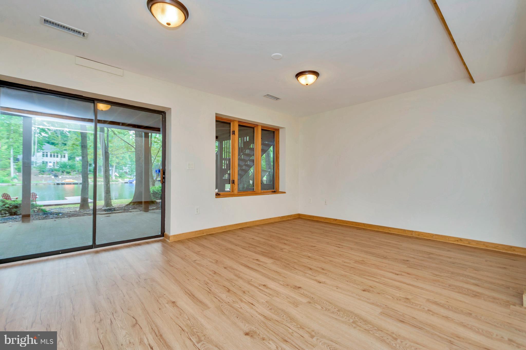 LAKE OF THE WOODS - Residential