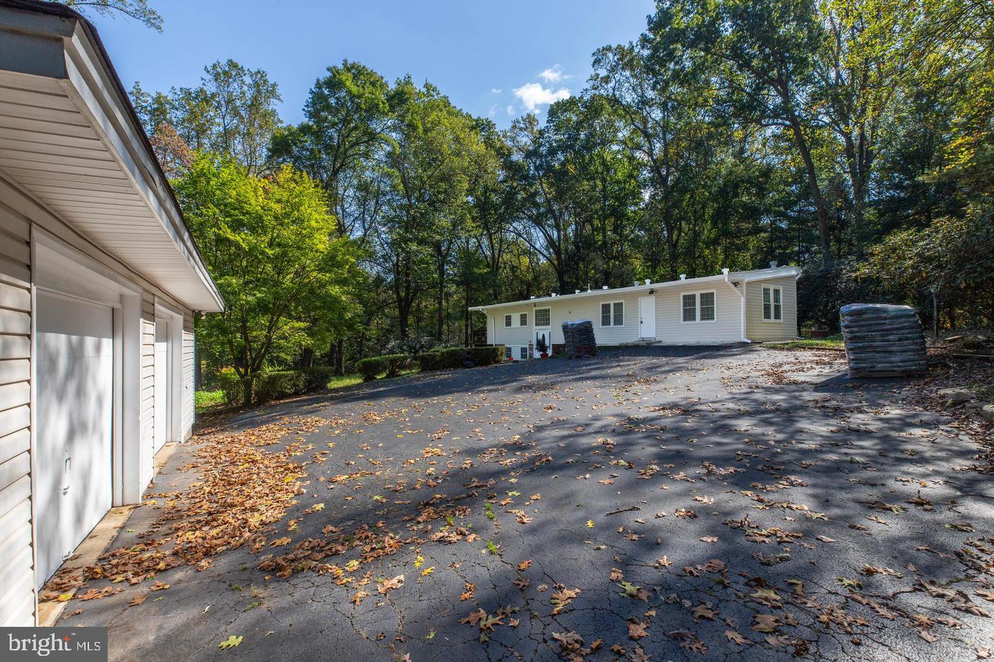 2505 LEEDS ROAD